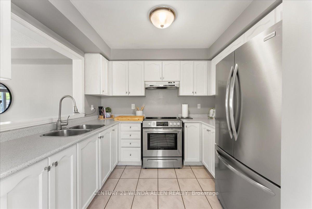 Photo 10 of 1 Ayhart Street, Markham, Wismer — HOMEH