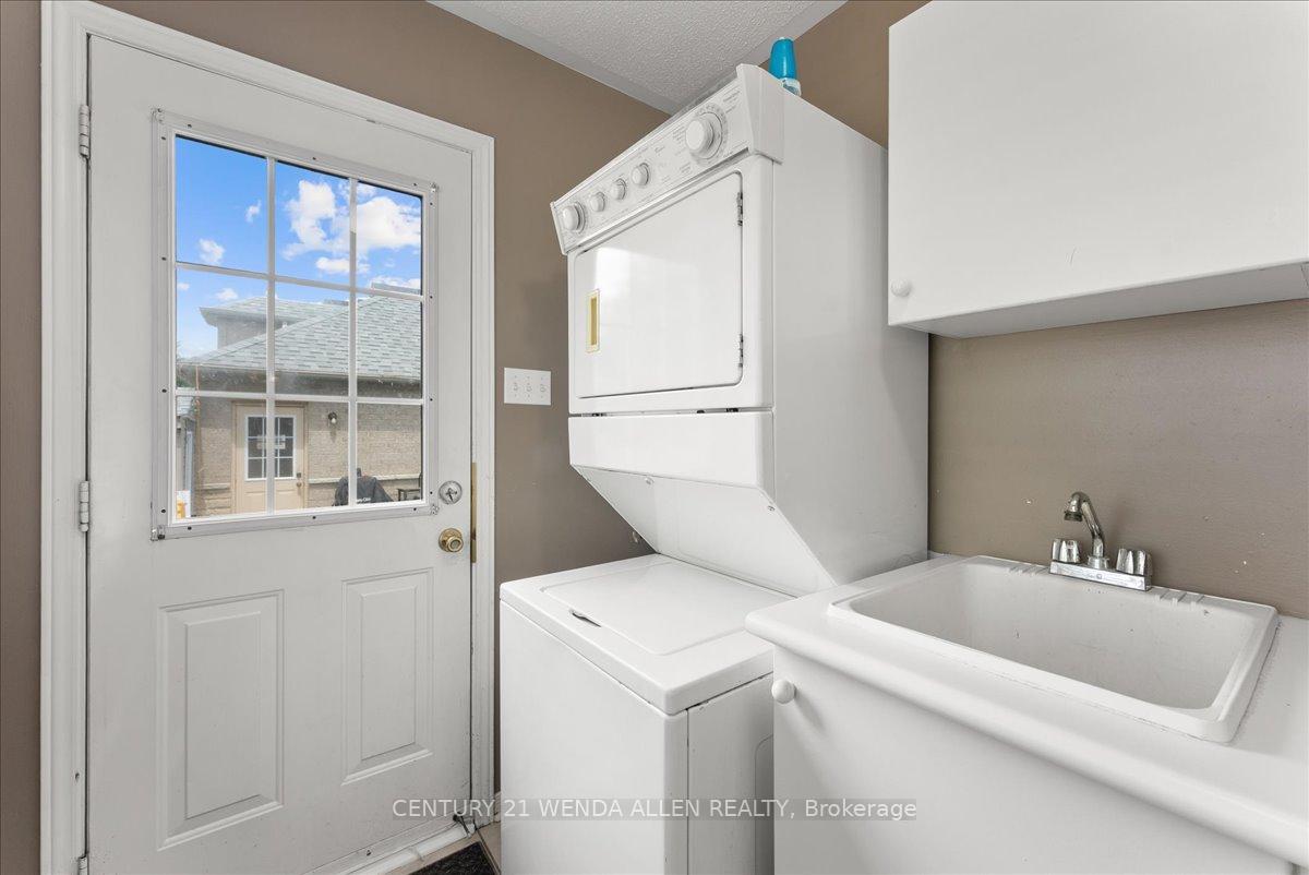 Photo 17 of 1 Ayhart Street, Markham, Wismer — HOMEH