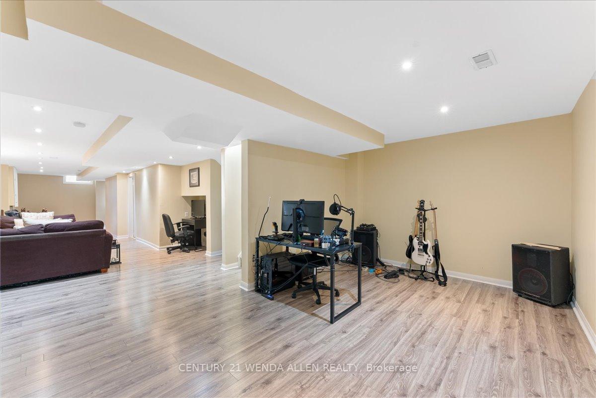 Photo 32 of 1 Ayhart Street, Markham, Wismer — HOMEH