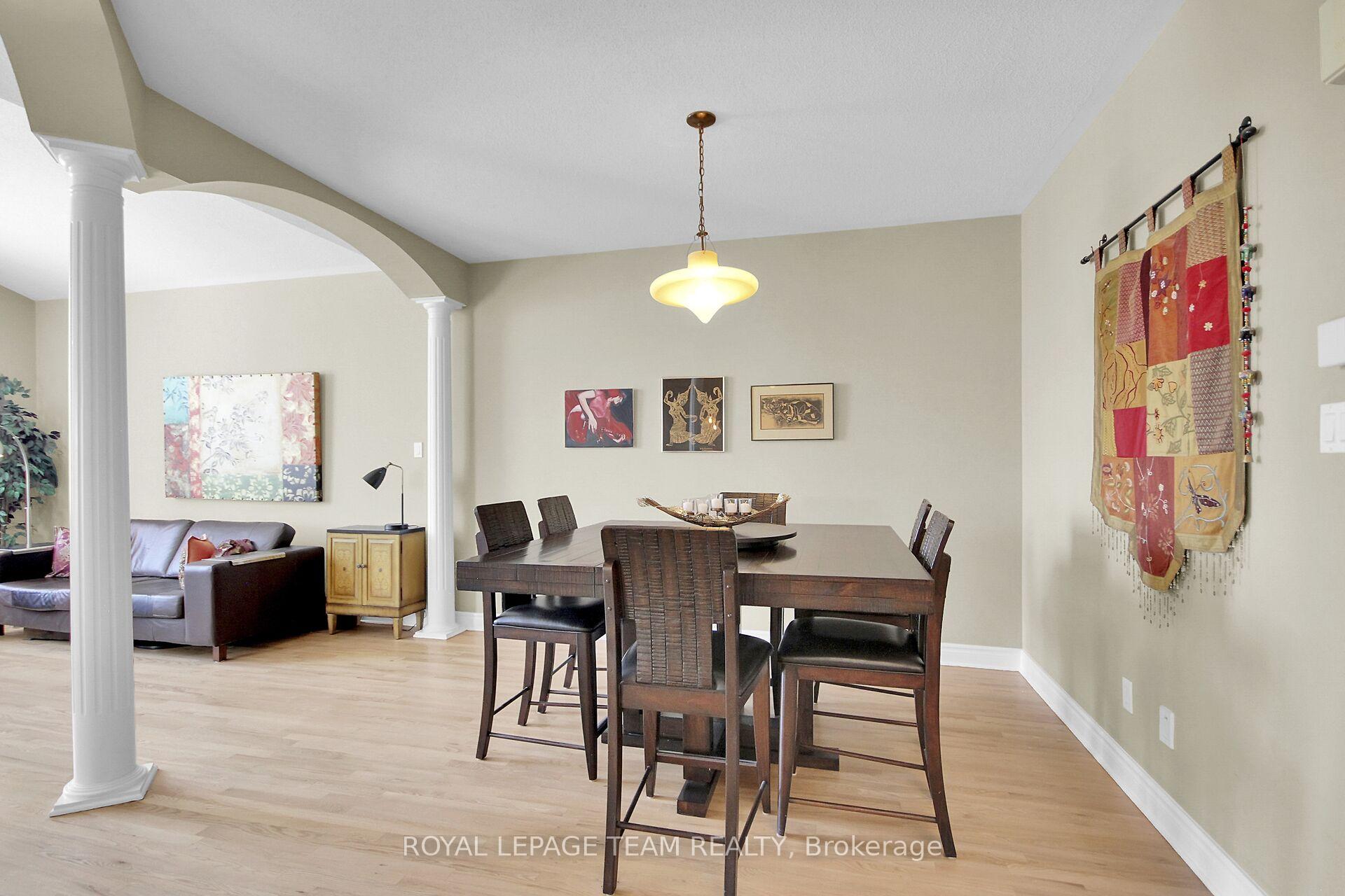Photo 20 of 32 Castle Glen Crescent, Ottawa, Kanata - Glencairn/Hazeldean — HOMEH