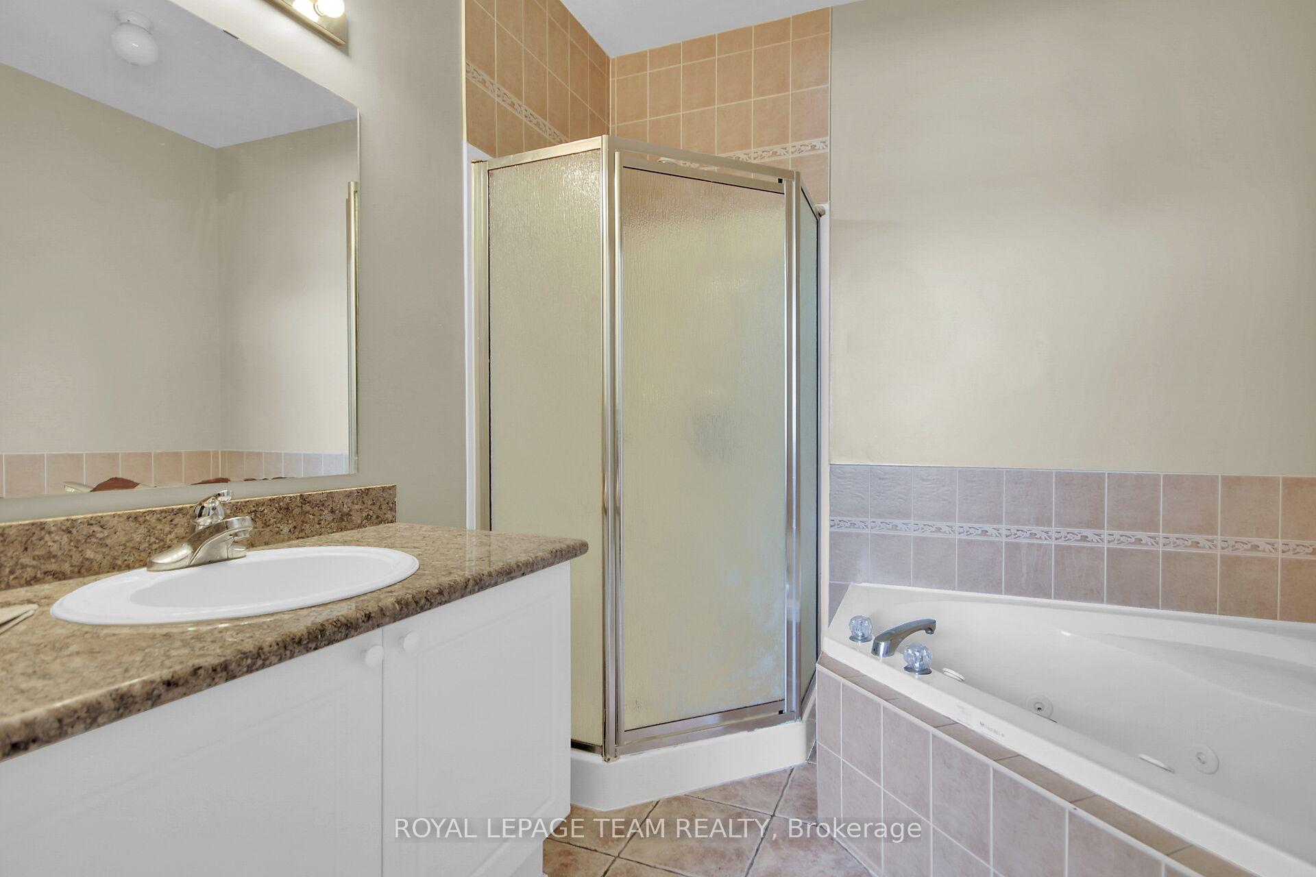 Photo 28 of 32 Castle Glen Crescent, Ottawa, Kanata - Glencairn/Hazeldean — HOMEH