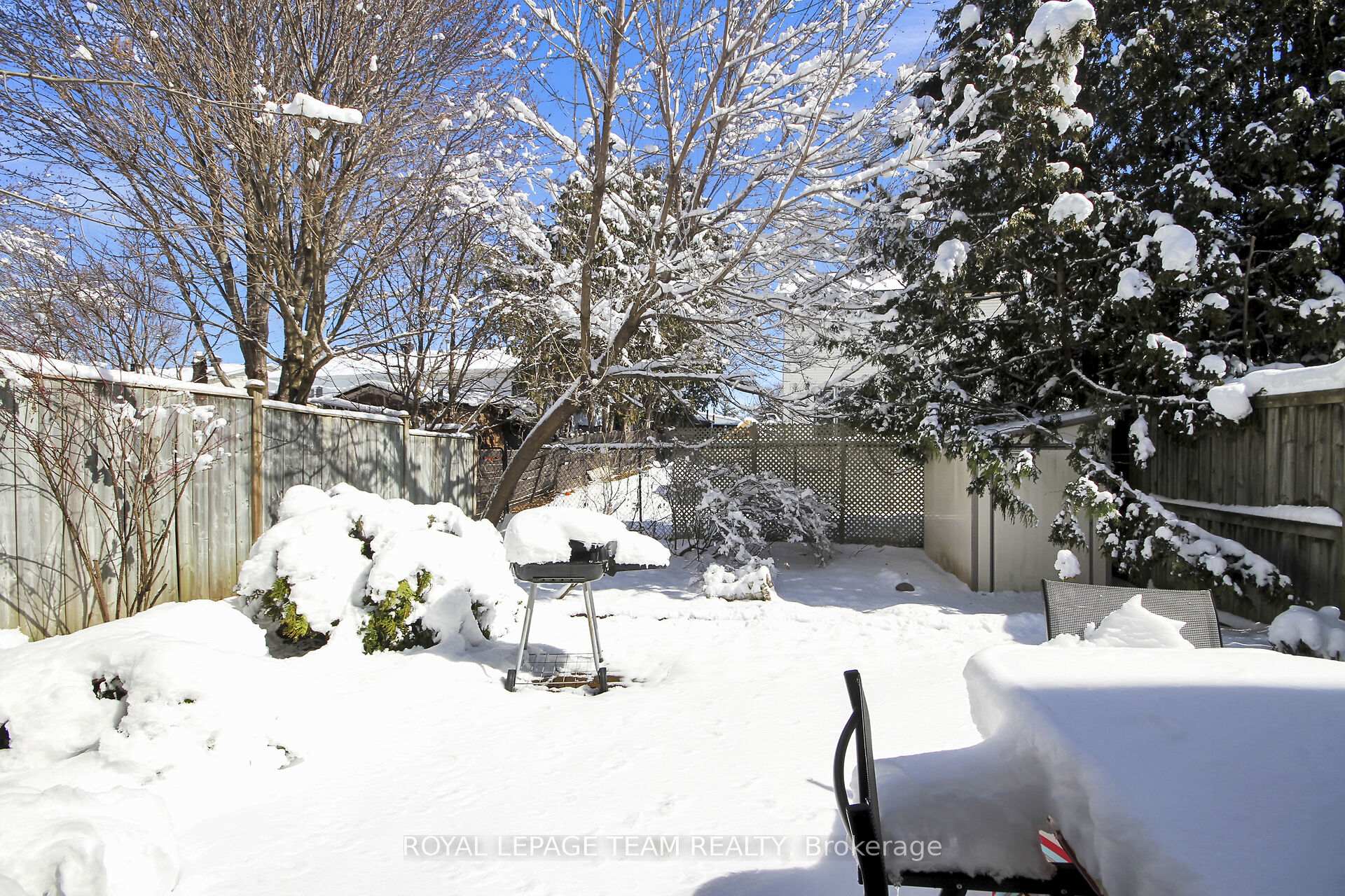 Photo 38 of 32 Castle Glen Crescent, Ottawa, Kanata - Glencairn/Hazeldean — HOMEH