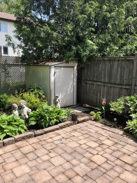 Photo 40 of 32 Castle Glen Crescent, Ottawa, Kanata - Glencairn/Hazeldean — HOMEH