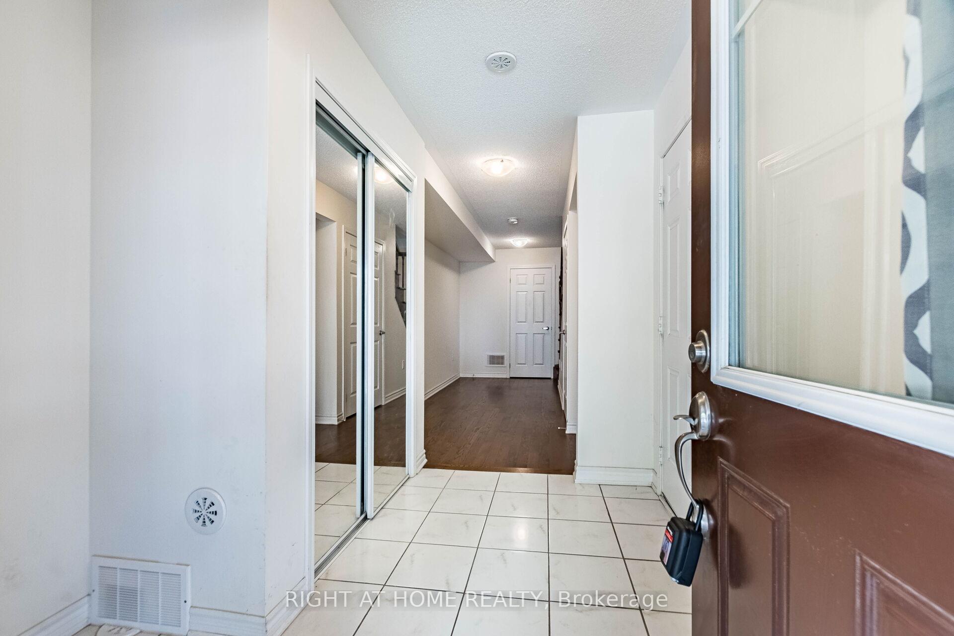 Photo 5 of Unit 98, 1000 Asleton Boulevard, Milton, Willmott — HOMEH