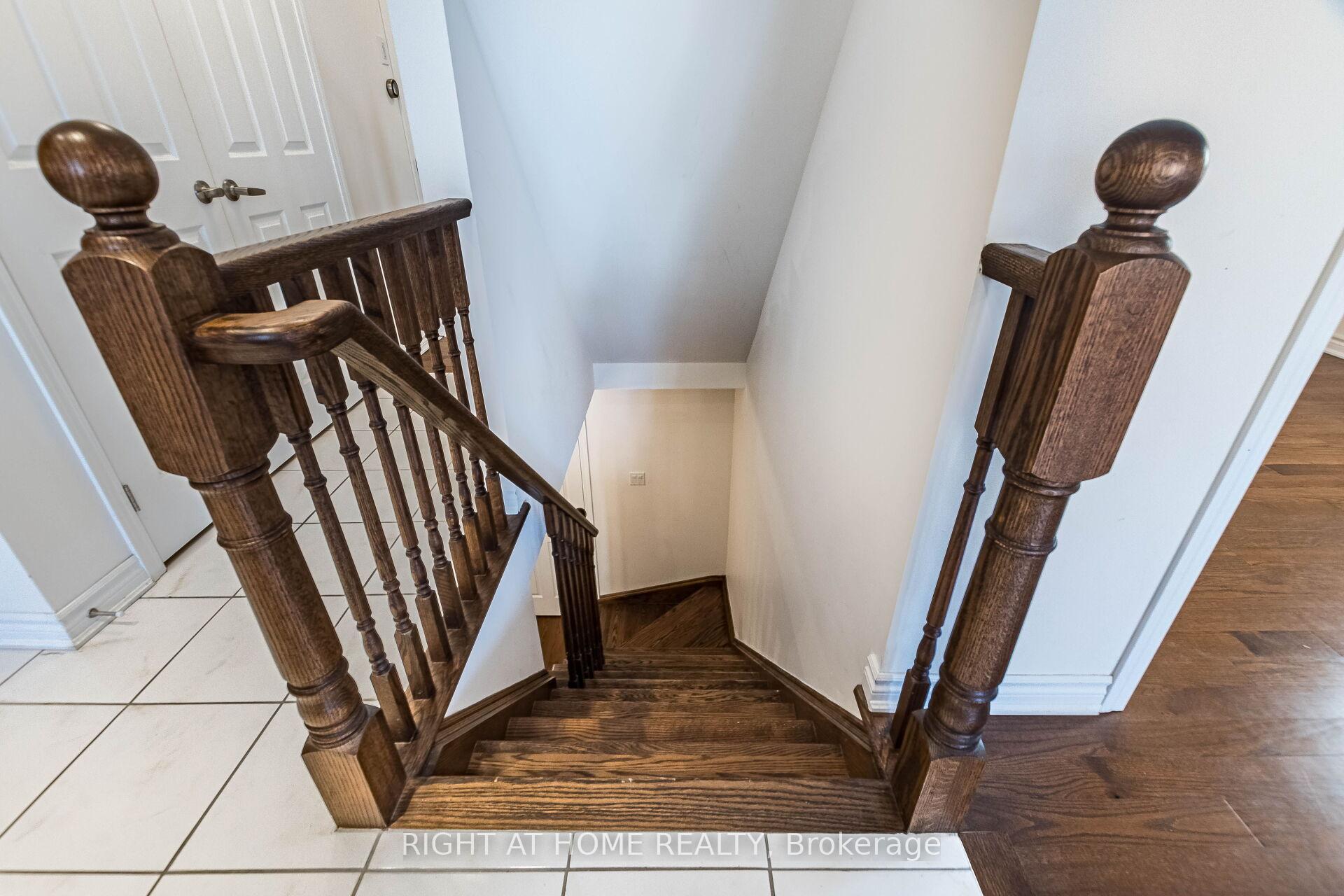 Photo 8 of Unit 98, 1000 Asleton Boulevard, Milton, Willmott — HOMEH