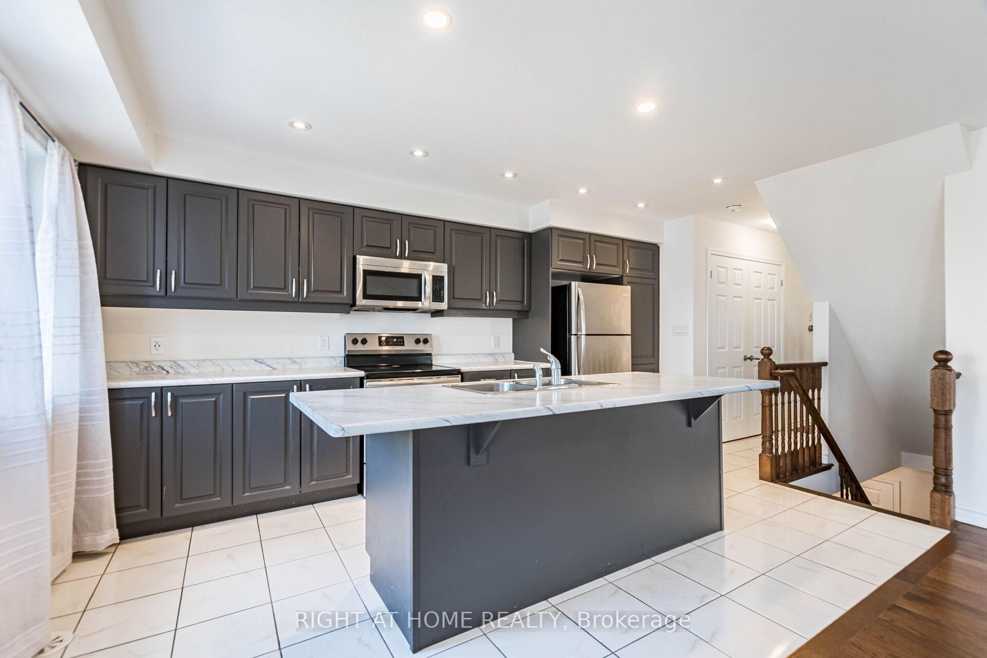 Photo 18 of Unit 98, 1000 Asleton Boulevard, Milton, Willmott — HOMEH