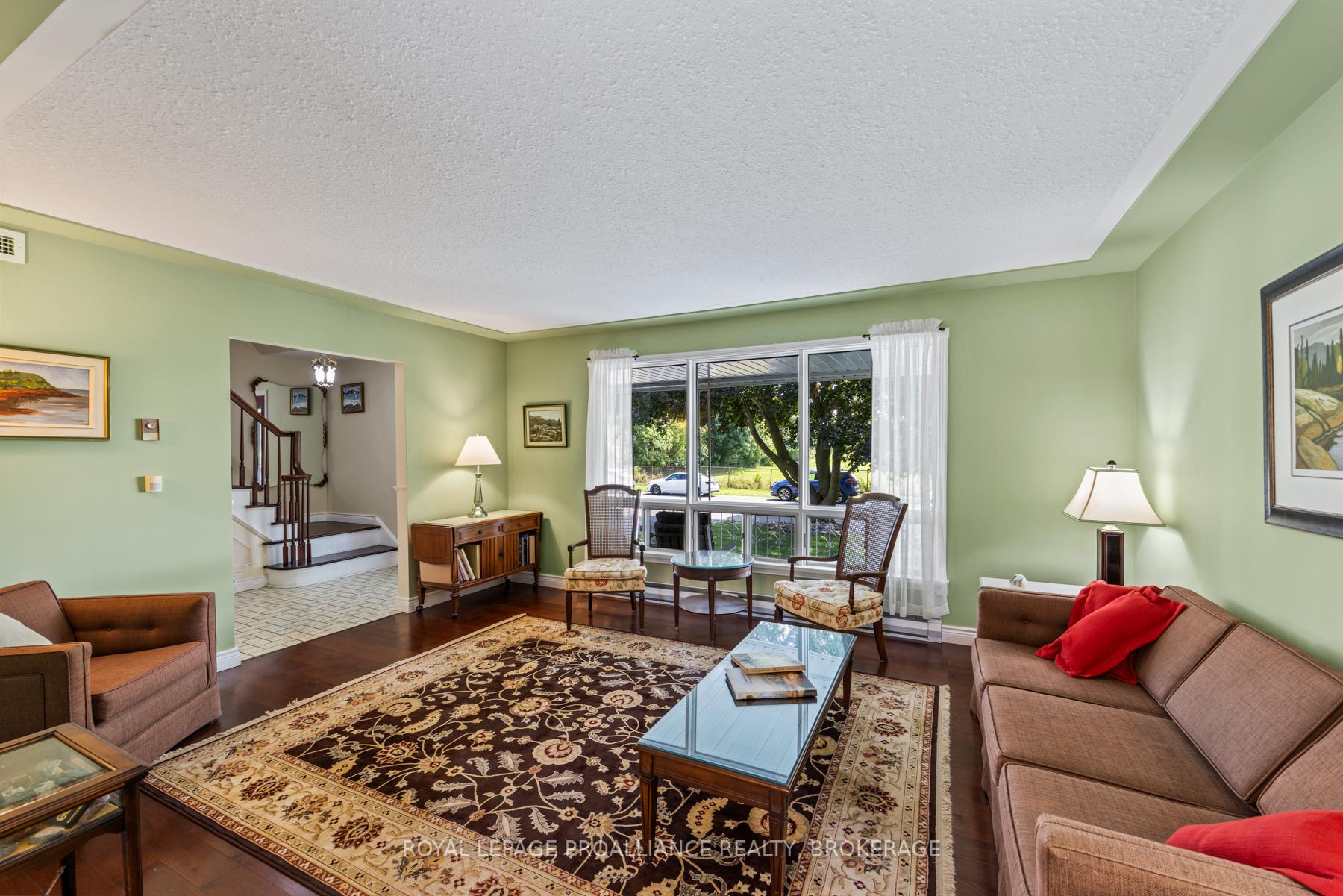 Photo 10 of 117 Seaforth Road, Kingston, West of Sir John A. Blvd — HOMEH