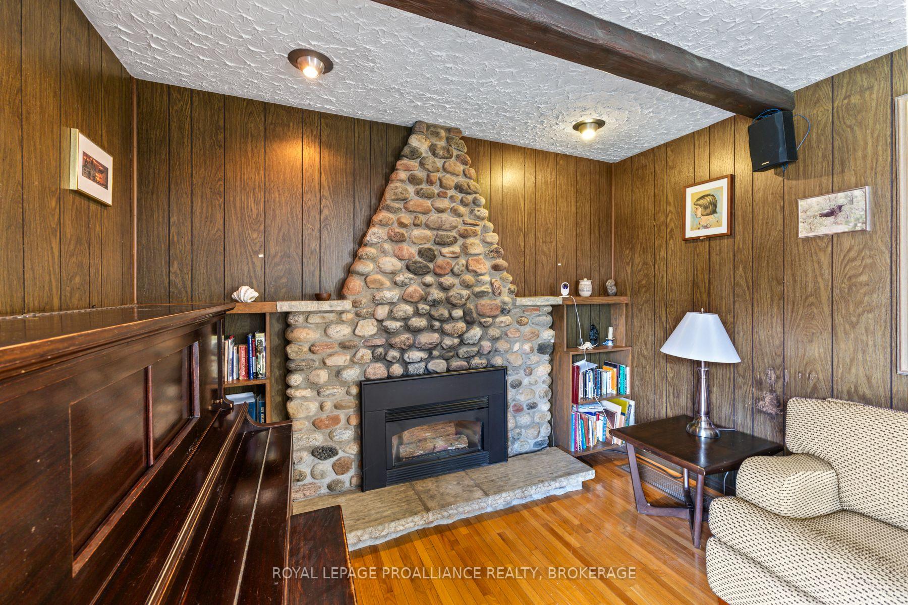 Photo 19 of 117 Seaforth Road, Kingston, West of Sir John A. Blvd — HOMEH