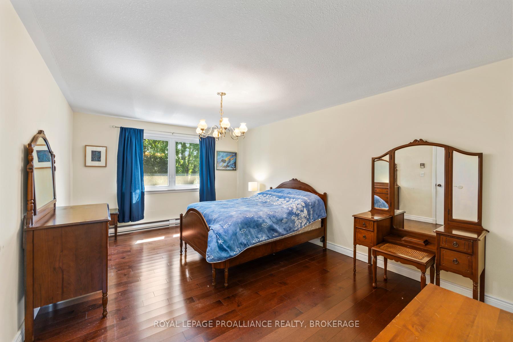 Photo 23 of 117 Seaforth Road, Kingston, West of Sir John A. Blvd — HOMEH