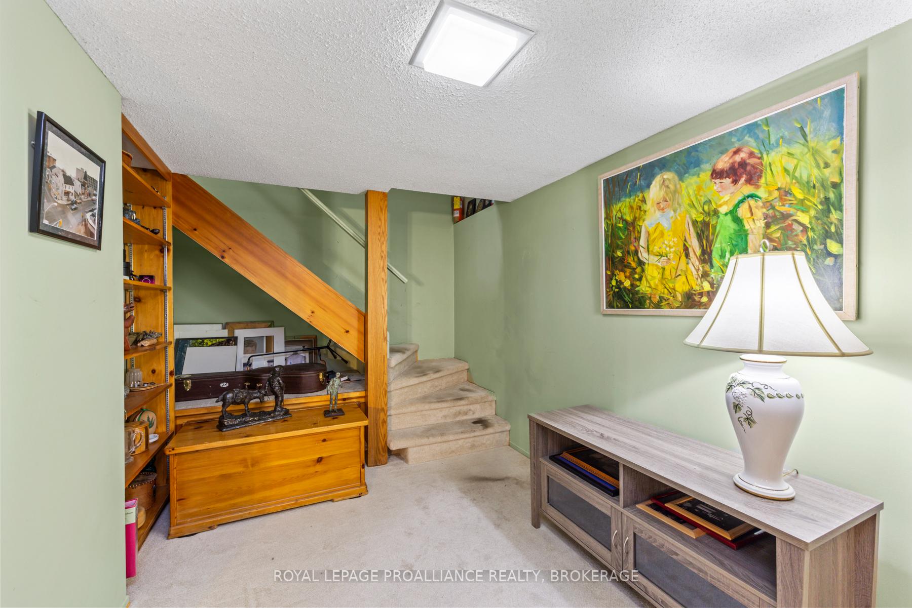 Photo 37 of 117 Seaforth Road, Kingston, West of Sir John A. Blvd — HOMEH