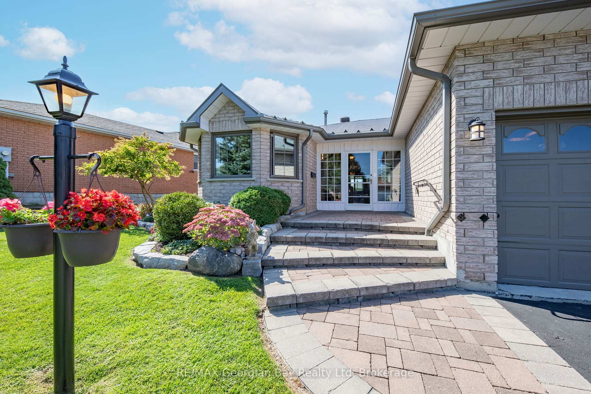 Photo 2 of 204 Margaret Street, Midland — HOMEH
