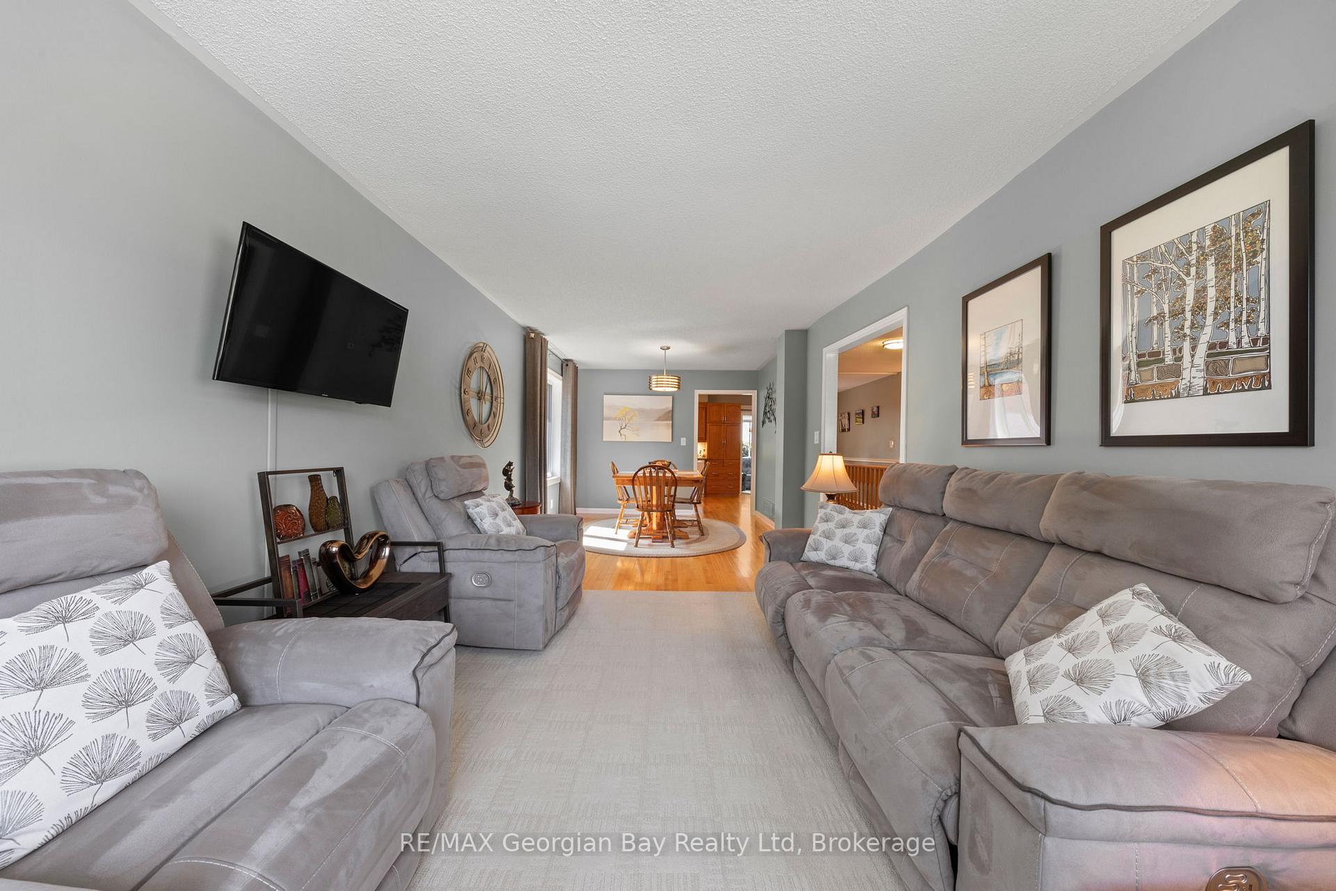 Photo 6 of 204 Margaret Street, Midland — HOMEH