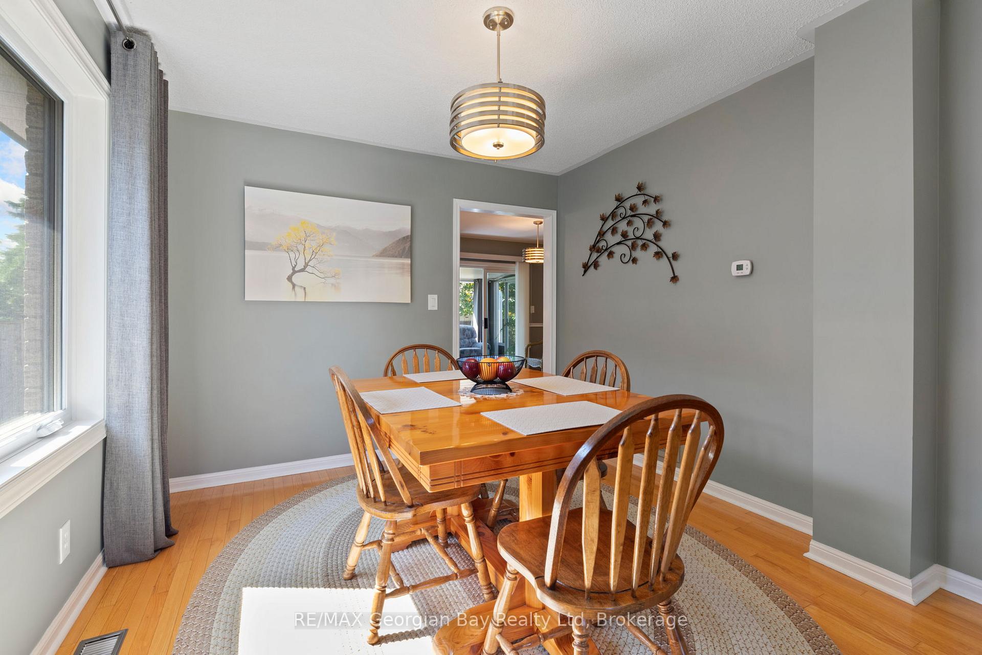 Photo 7 of 204 Margaret Street, Midland — HOMEH
