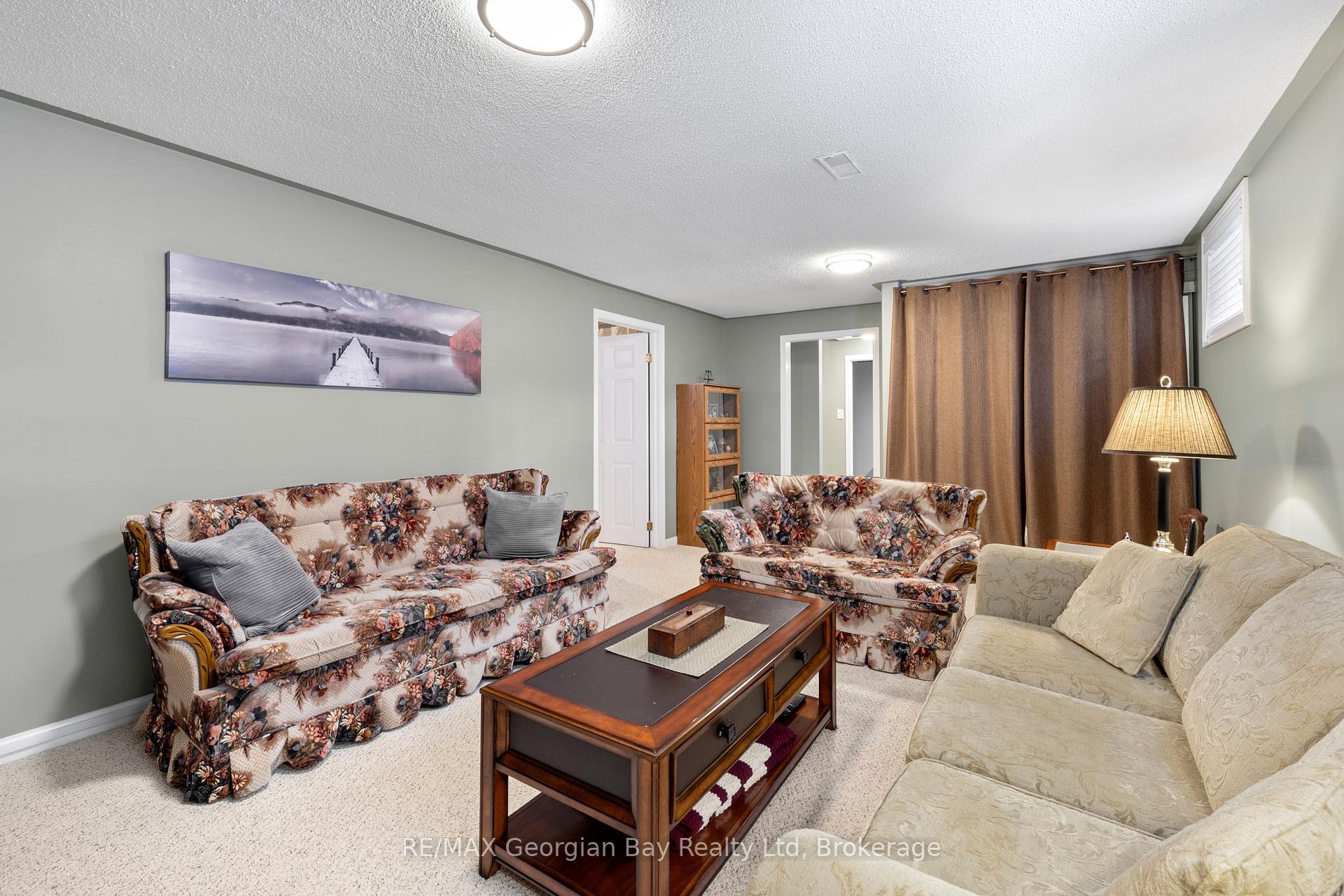 Photo 25 of 204 Margaret Street, Midland — HOMEH