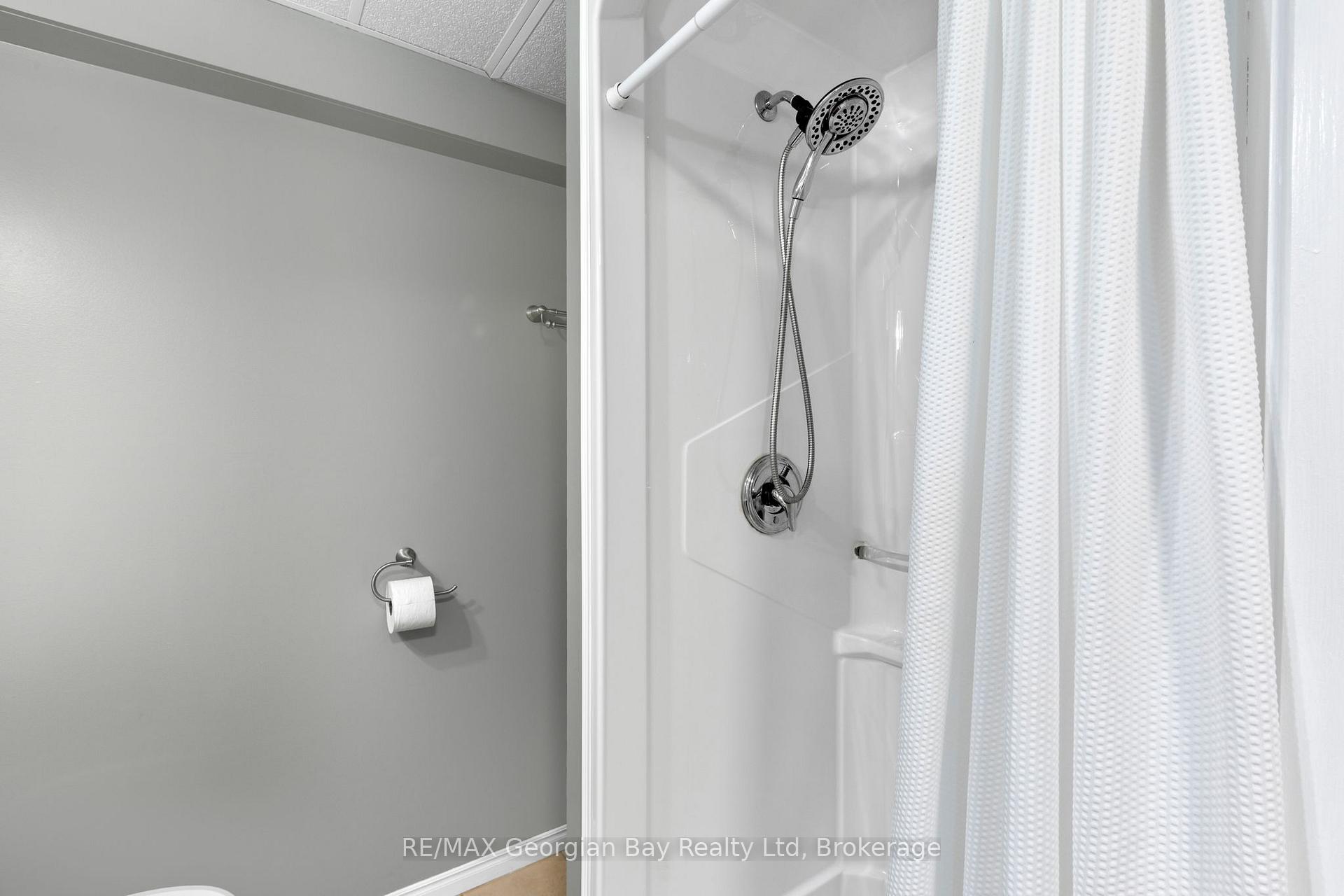 Photo 31 of 204 Margaret Street, Midland — HOMEH