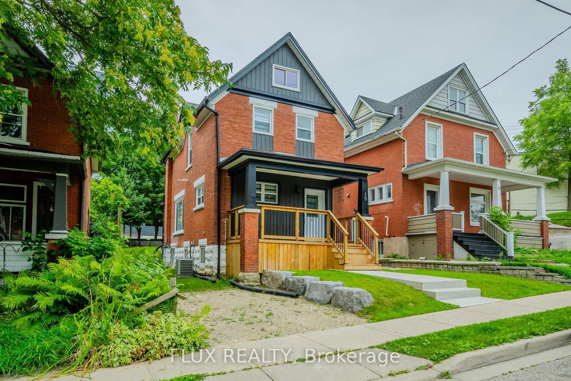 Photo 2 of 15 Shanley Street, Kitchener — HOMEH