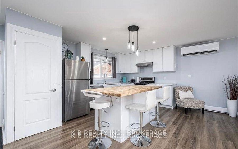 Photo 3 of 172 Morenz Crescent, Kingston, Rideau — HOMEH