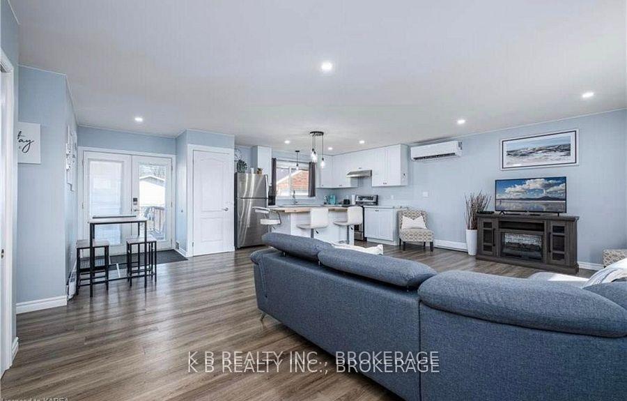 Photo 6 of 172 Morenz Crescent, Kingston, Rideau — HOMEH