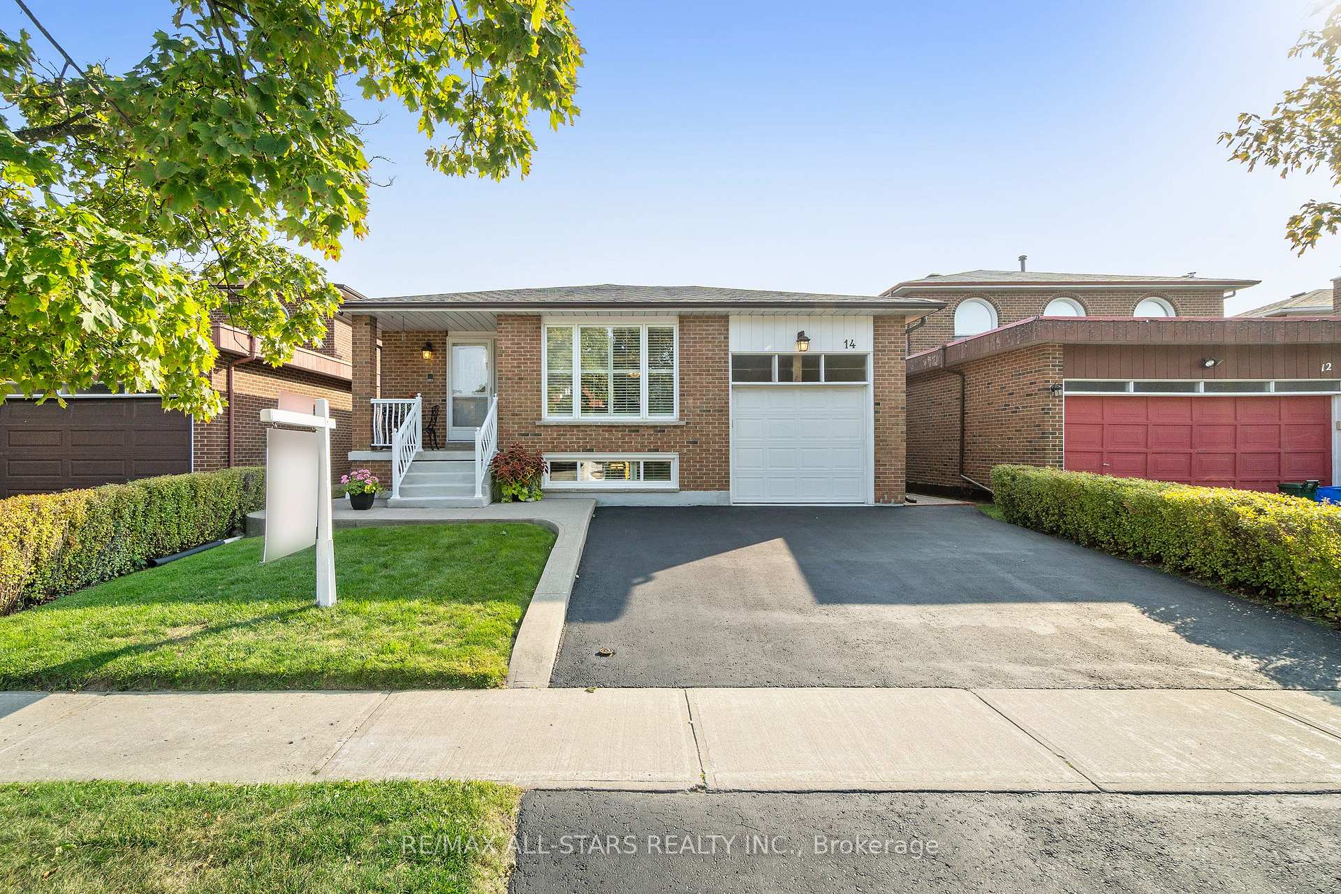 Photo 1 of 14 Barrington Crescent, Markham, Milliken Mills West — HOMEH
