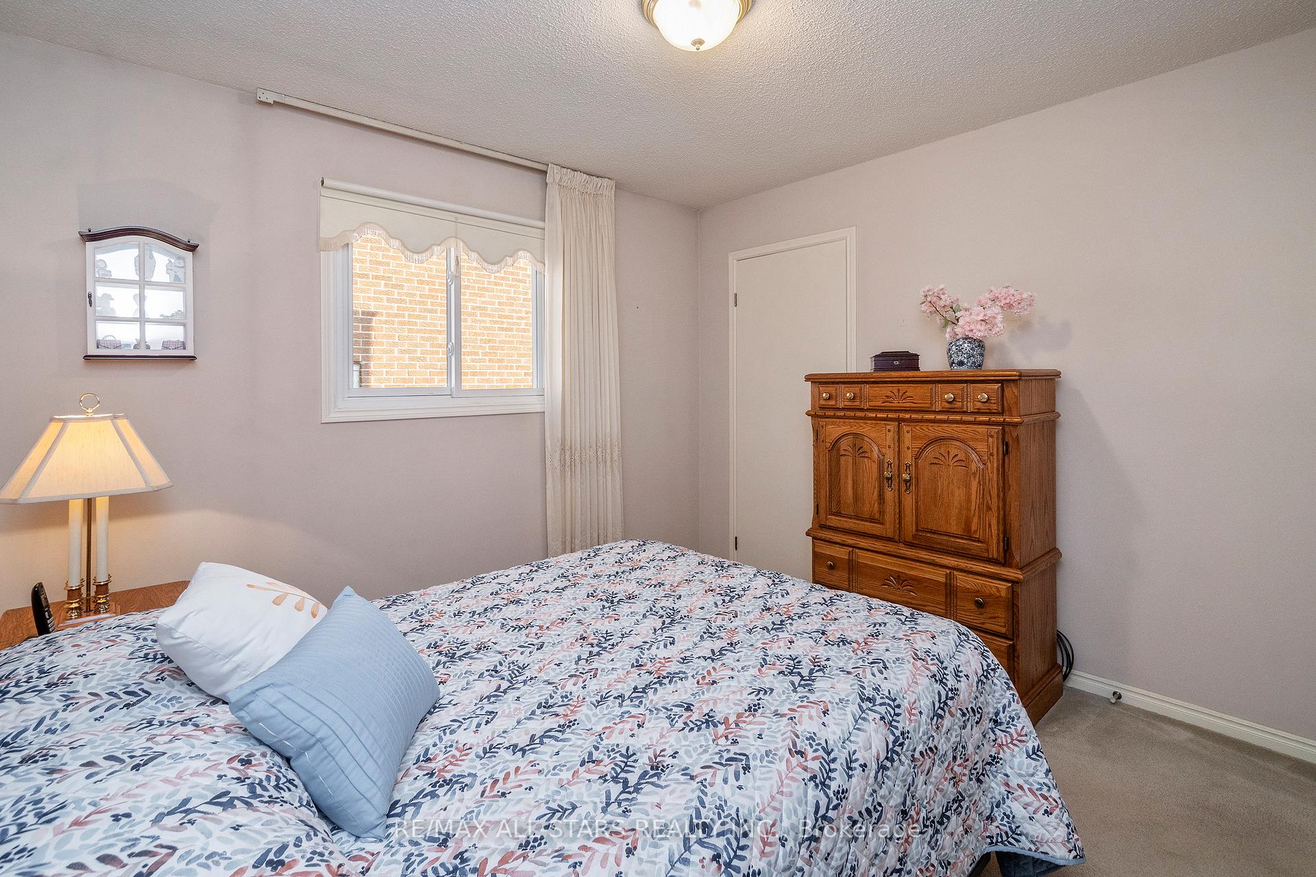 Photo 22 of 14 Barrington Crescent, Markham, Milliken Mills West — HOMEH