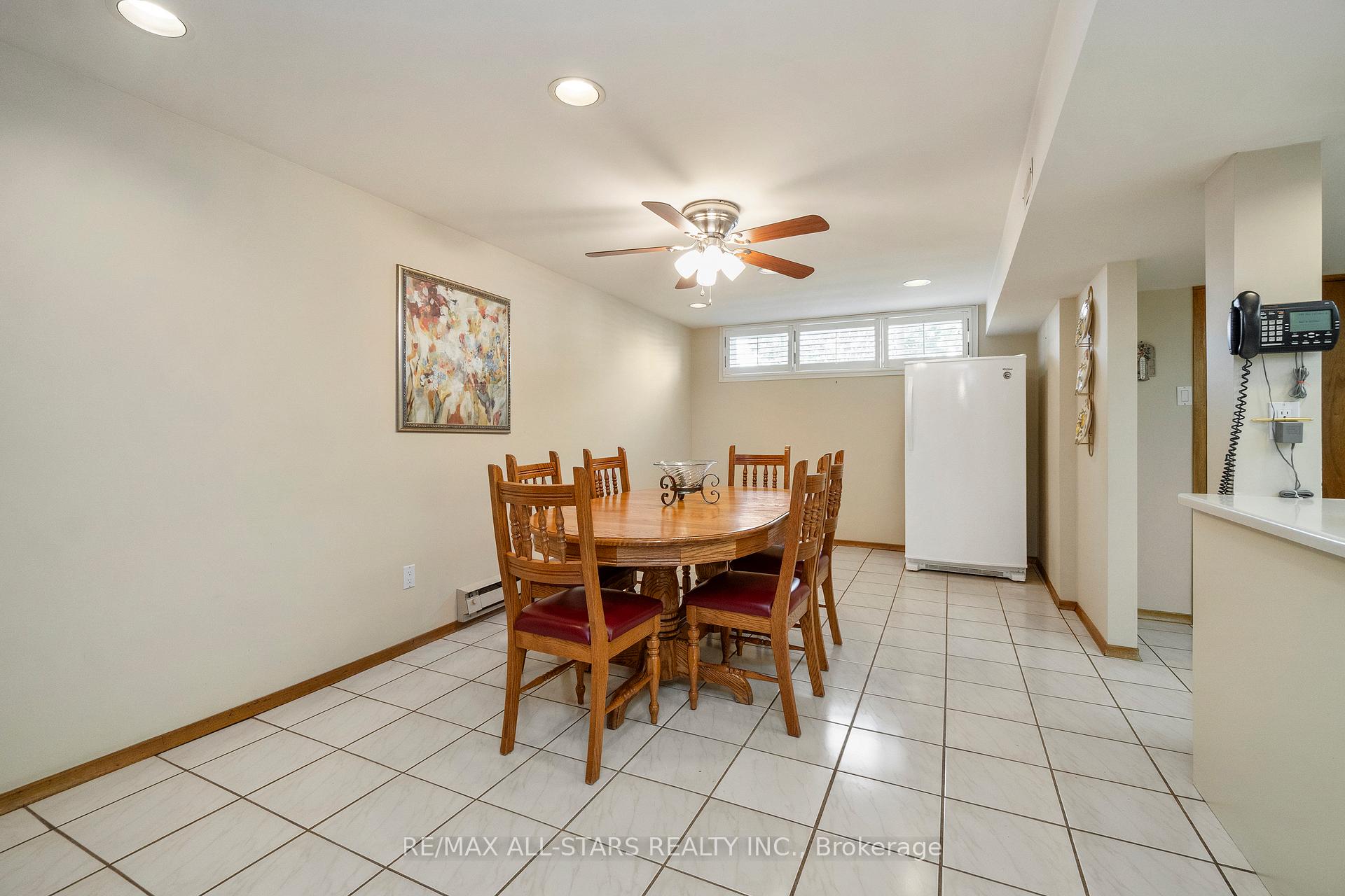 Photo 29 of 14 Barrington Crescent, Markham, Milliken Mills West — HOMEH