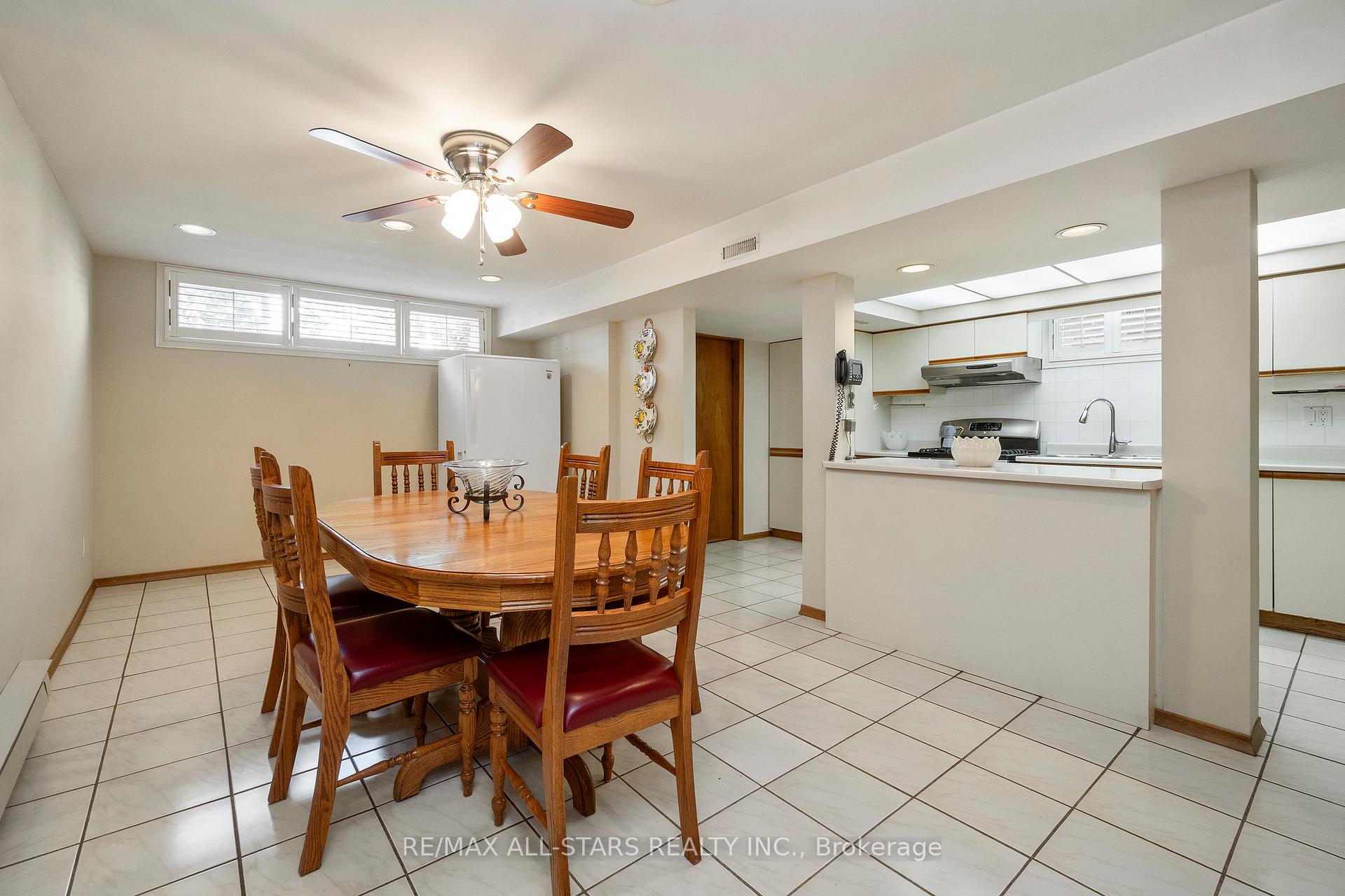 Photo 30 of 14 Barrington Crescent, Markham, Milliken Mills West — HOMEH