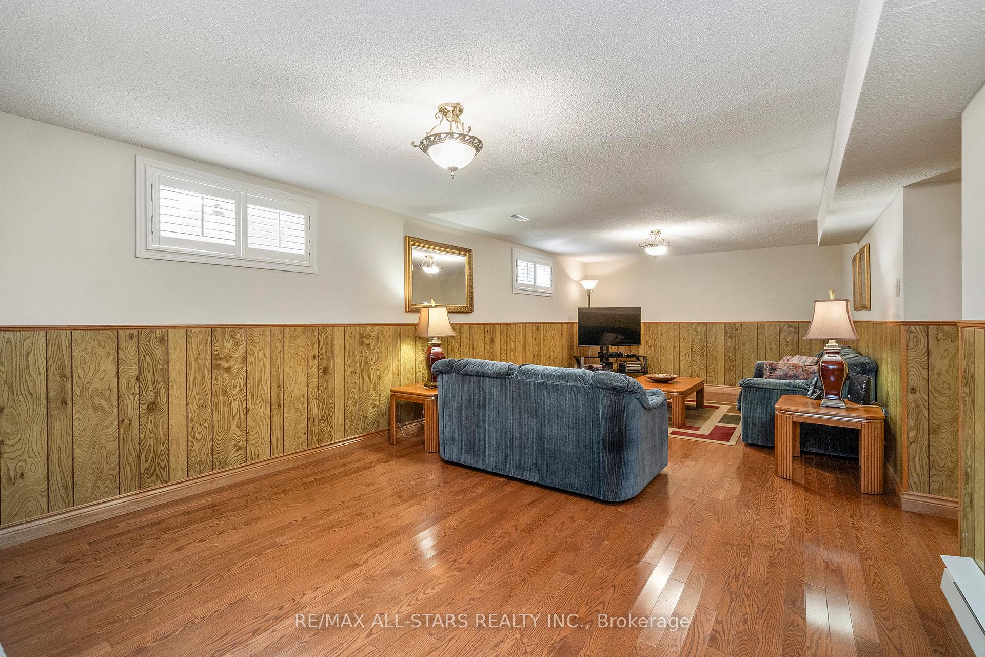 Photo 38 of 14 Barrington Crescent, Markham, Milliken Mills West — HOMEH