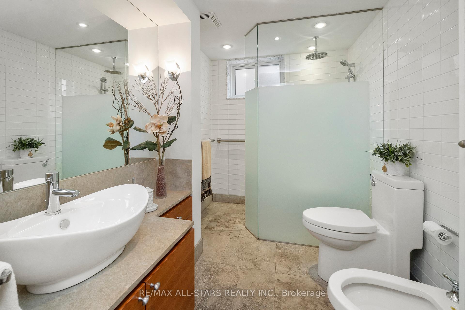 Photo 39 of 14 Barrington Crescent, Markham, Milliken Mills West — HOMEH