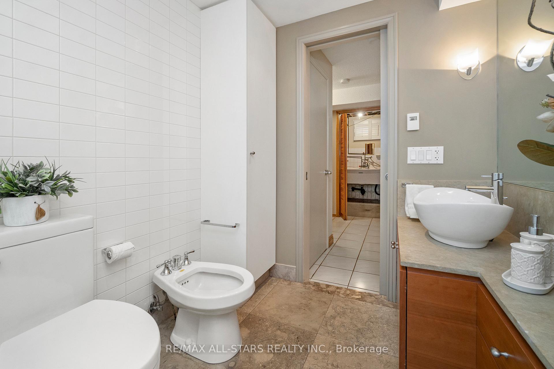 Photo 40 of 14 Barrington Crescent, Markham, Milliken Mills West — HOMEH