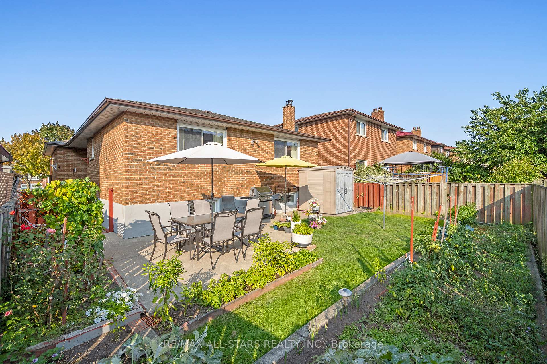 Photo 45 of 14 Barrington Crescent, Markham, Milliken Mills West — HOMEH
