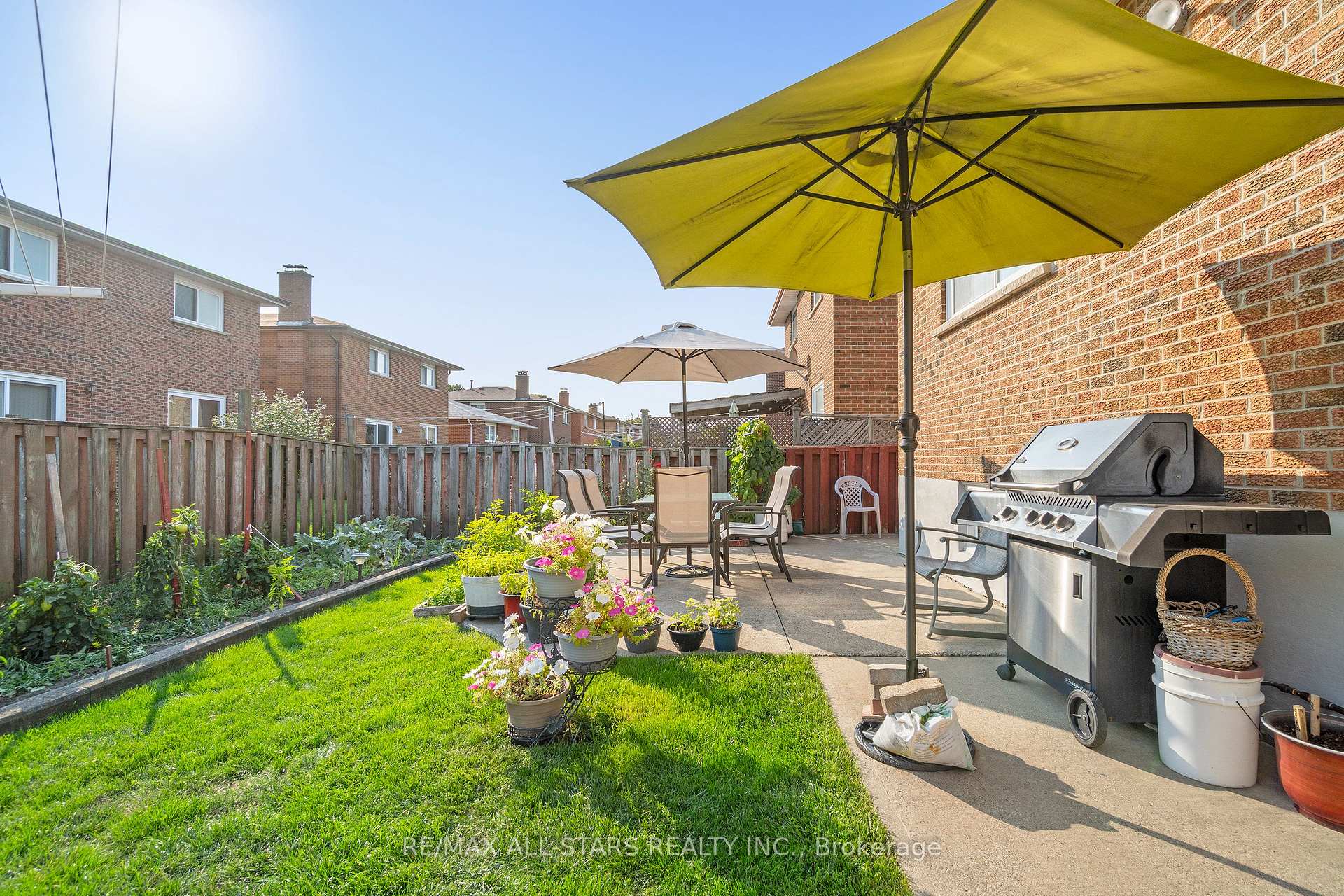 Photo 48 of 14 Barrington Crescent, Markham, Milliken Mills West — HOMEH