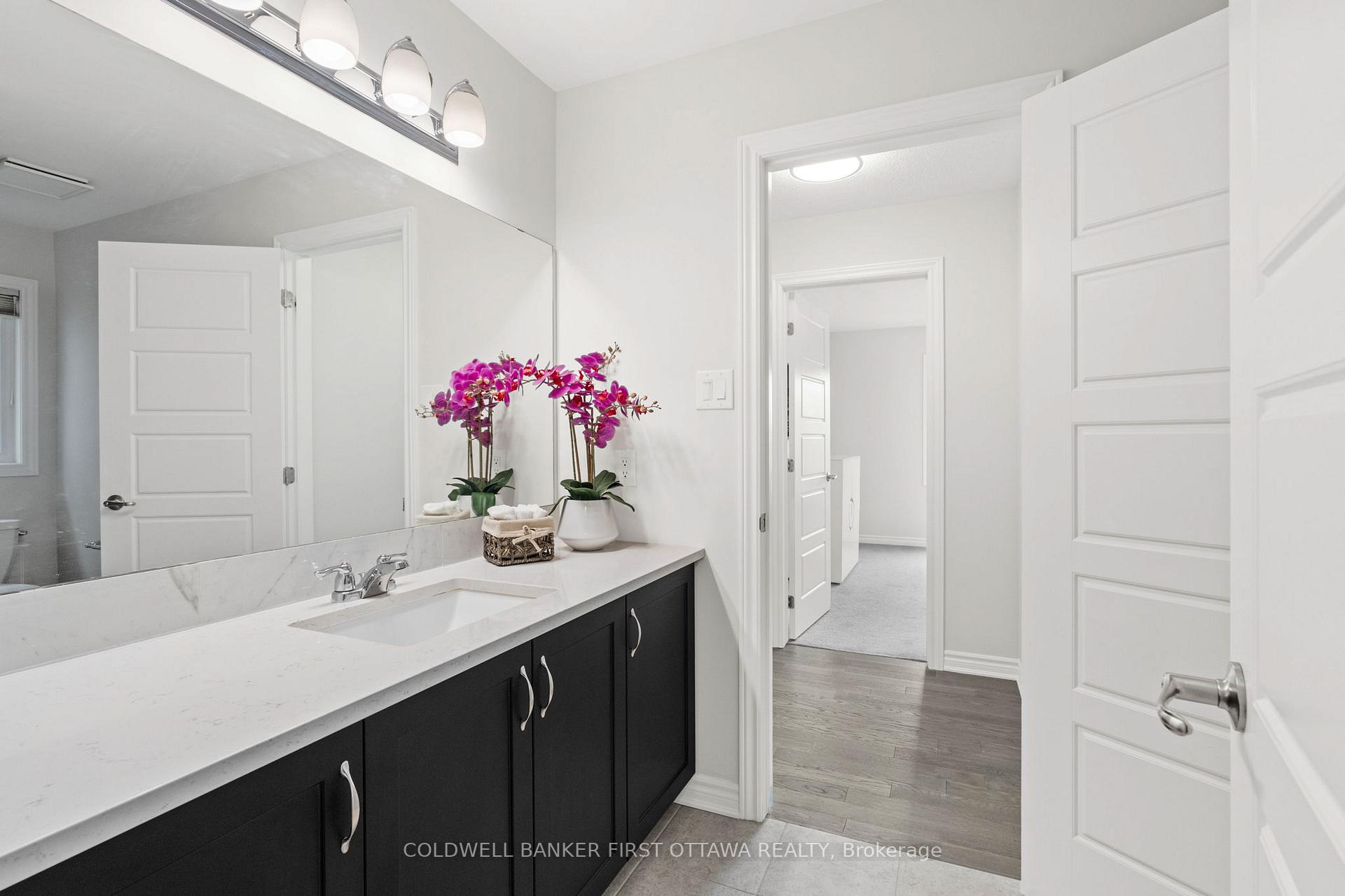 Photo 17 of 660 Continental Avenue, Ottawa, Kanata - Emerald Meadows/Trailwest — HOMEH