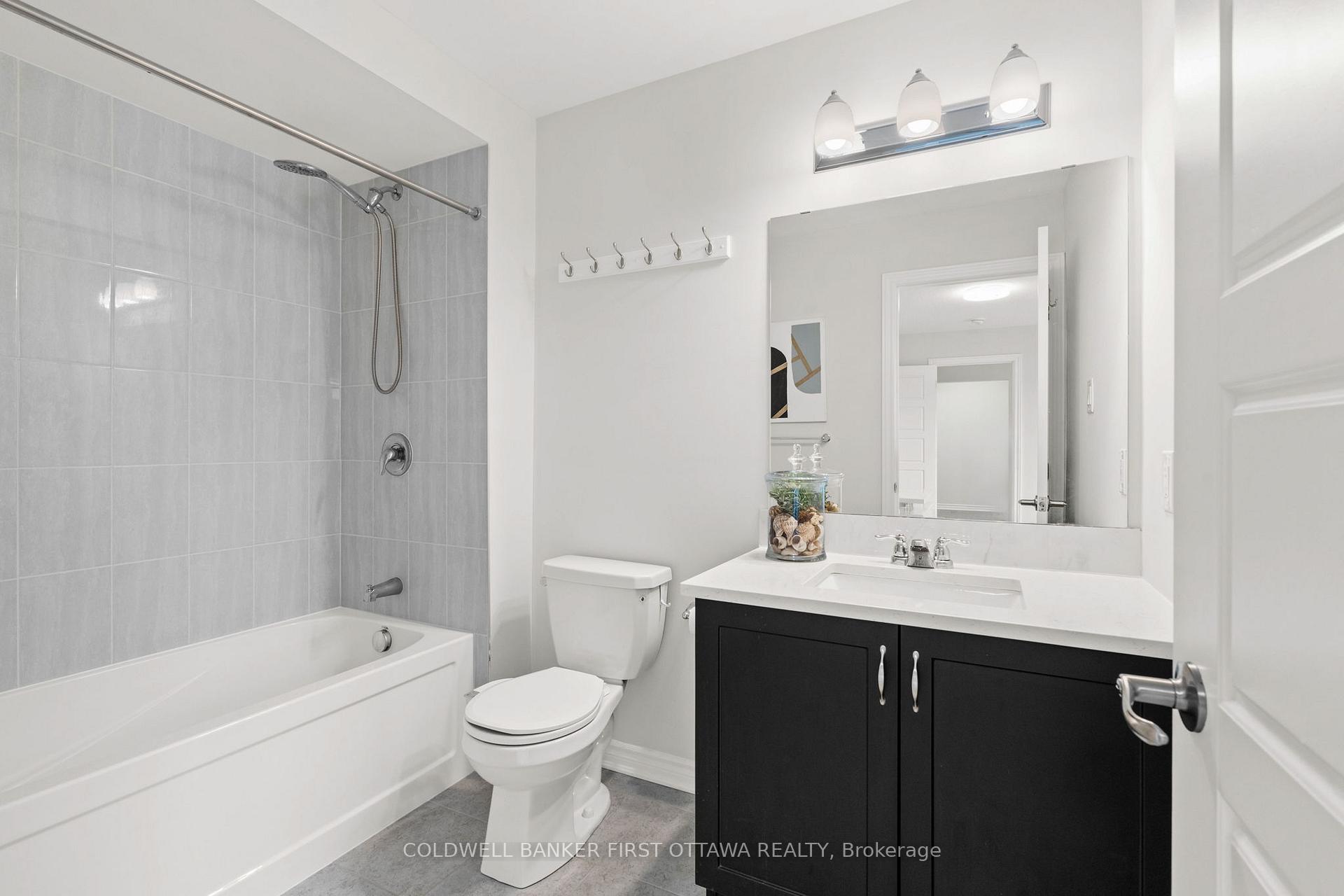 Photo 21 of 660 Continental Avenue, Ottawa, Kanata - Emerald Meadows/Trailwest — HOMEH