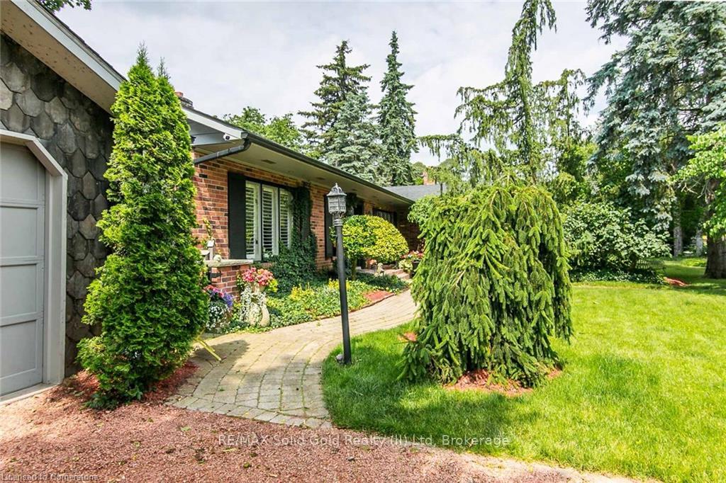 Photo 2 of 65 Edgehill Drive, Kitchener — HOMEH