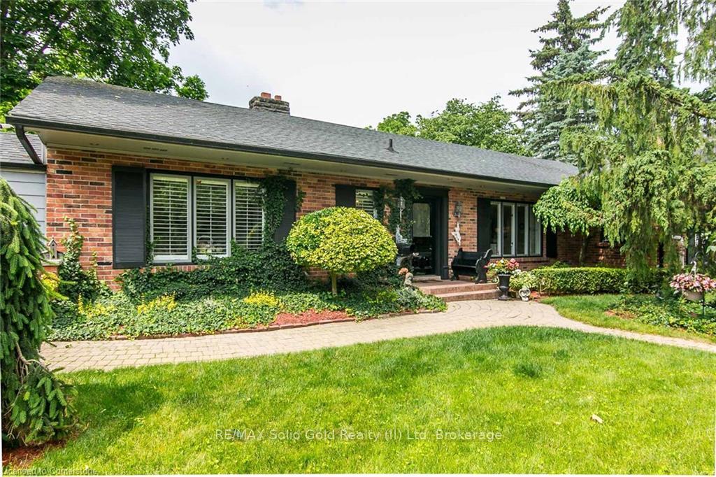 Photo 3 of 65 Edgehill Drive, Kitchener — HOMEH
