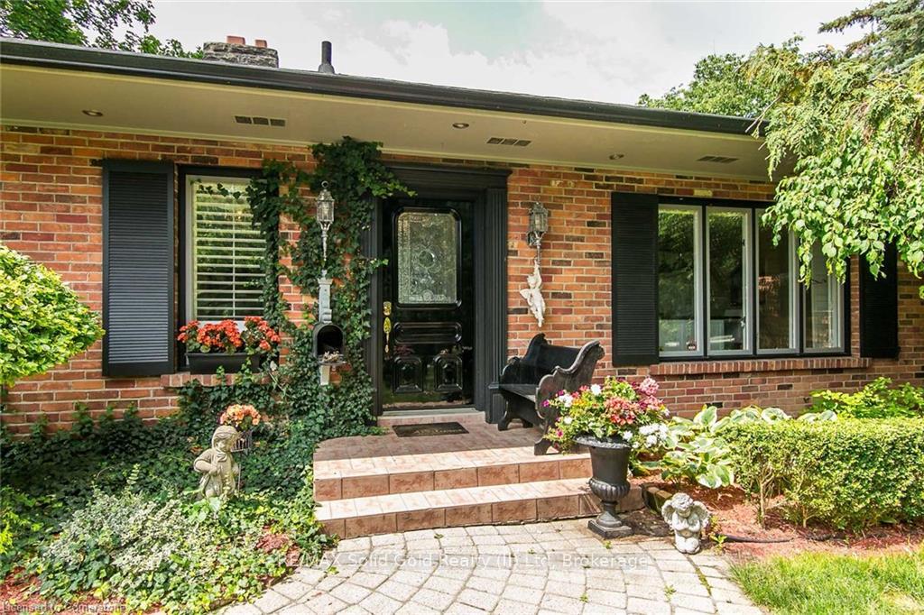 Photo 4 of 65 Edgehill Drive, Kitchener — HOMEH