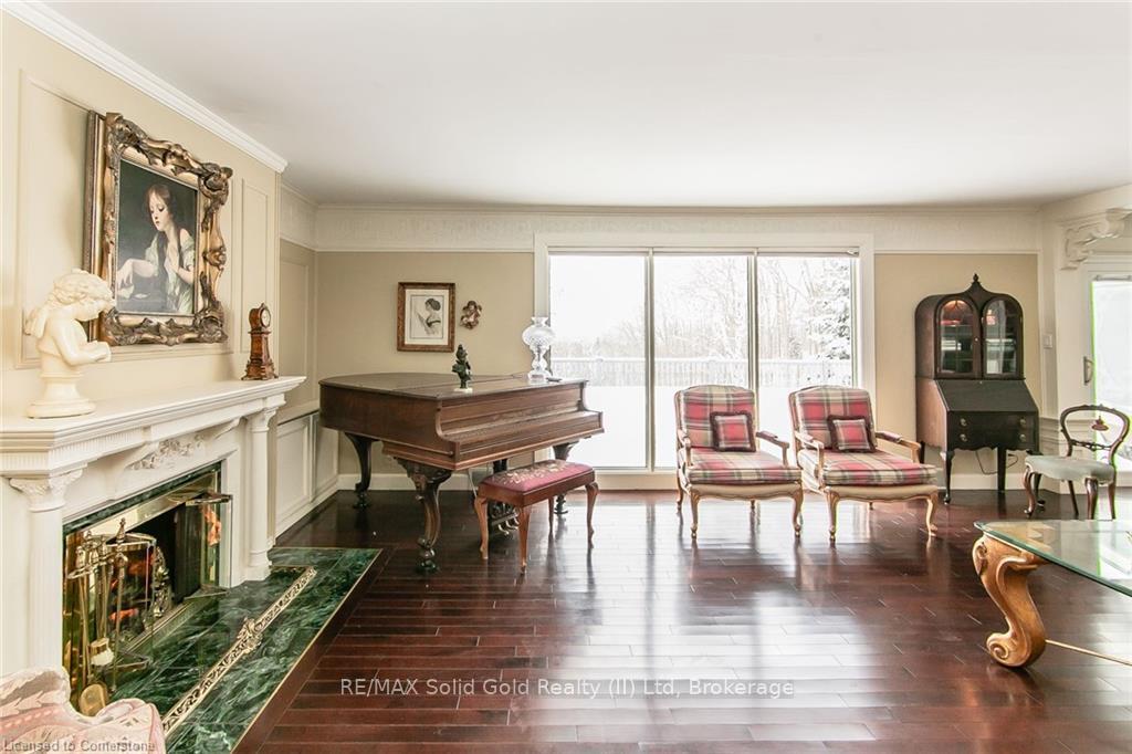 Photo 11 of 65 Edgehill Drive, Kitchener — HOMEH