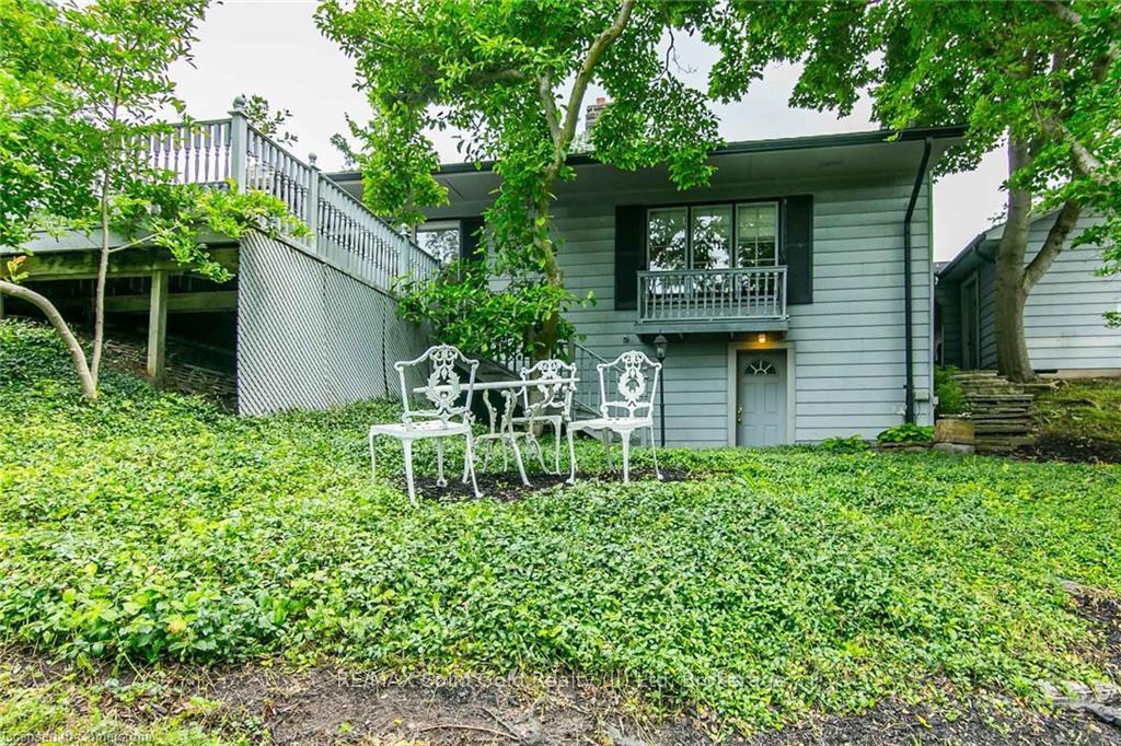 Photo 36 of 65 Edgehill Drive, Kitchener — HOMEH