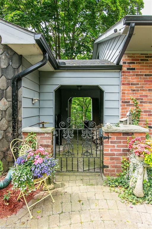 Photo 40 of 65 Edgehill Drive, Kitchener — HOMEH