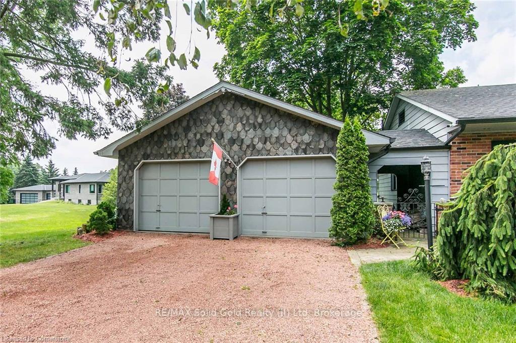 Photo 41 of 65 Edgehill Drive, Kitchener — HOMEH