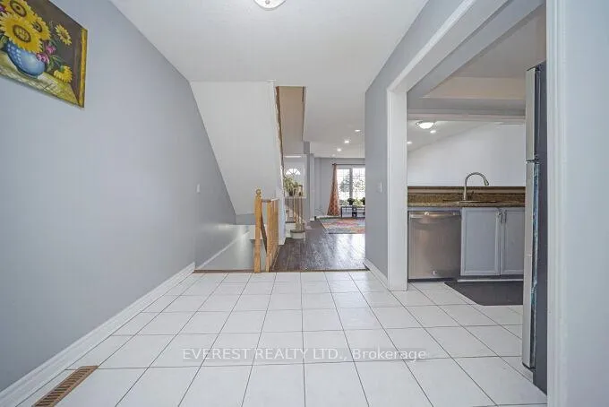 Photo 10 of Unit 127, 2 Sir Lou Drive, Brampton, Fletcher's Creek South — HOMEH