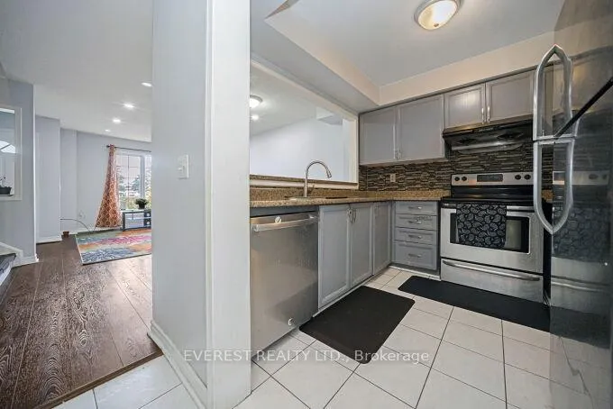 Photo 1 of Unit 127, 2 Sir Lou Drive, Brampton, Fletcher's Creek South — HOMEH