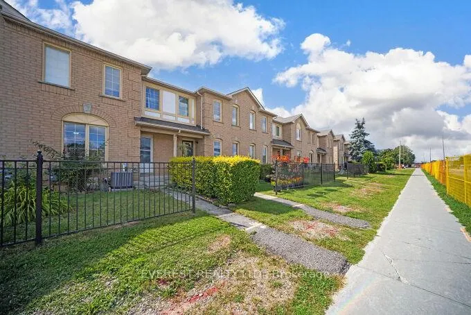 Photo 22 of Unit 127, 2 Sir Lou Drive, Brampton, Fletcher's Creek South — HOMEH