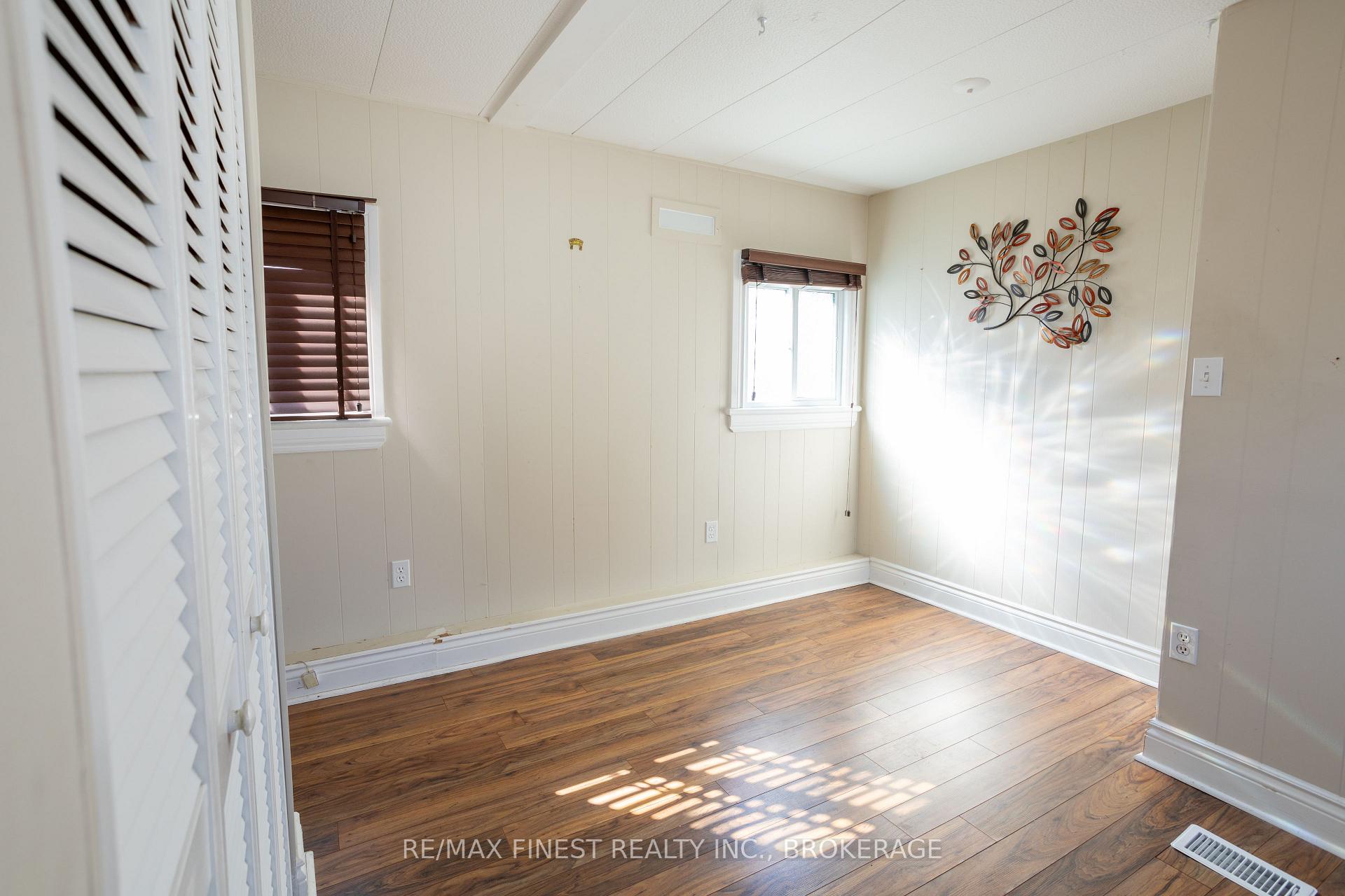 Photo 7 of 104 Worthington Way, Kingston, Rideau — HOMEH