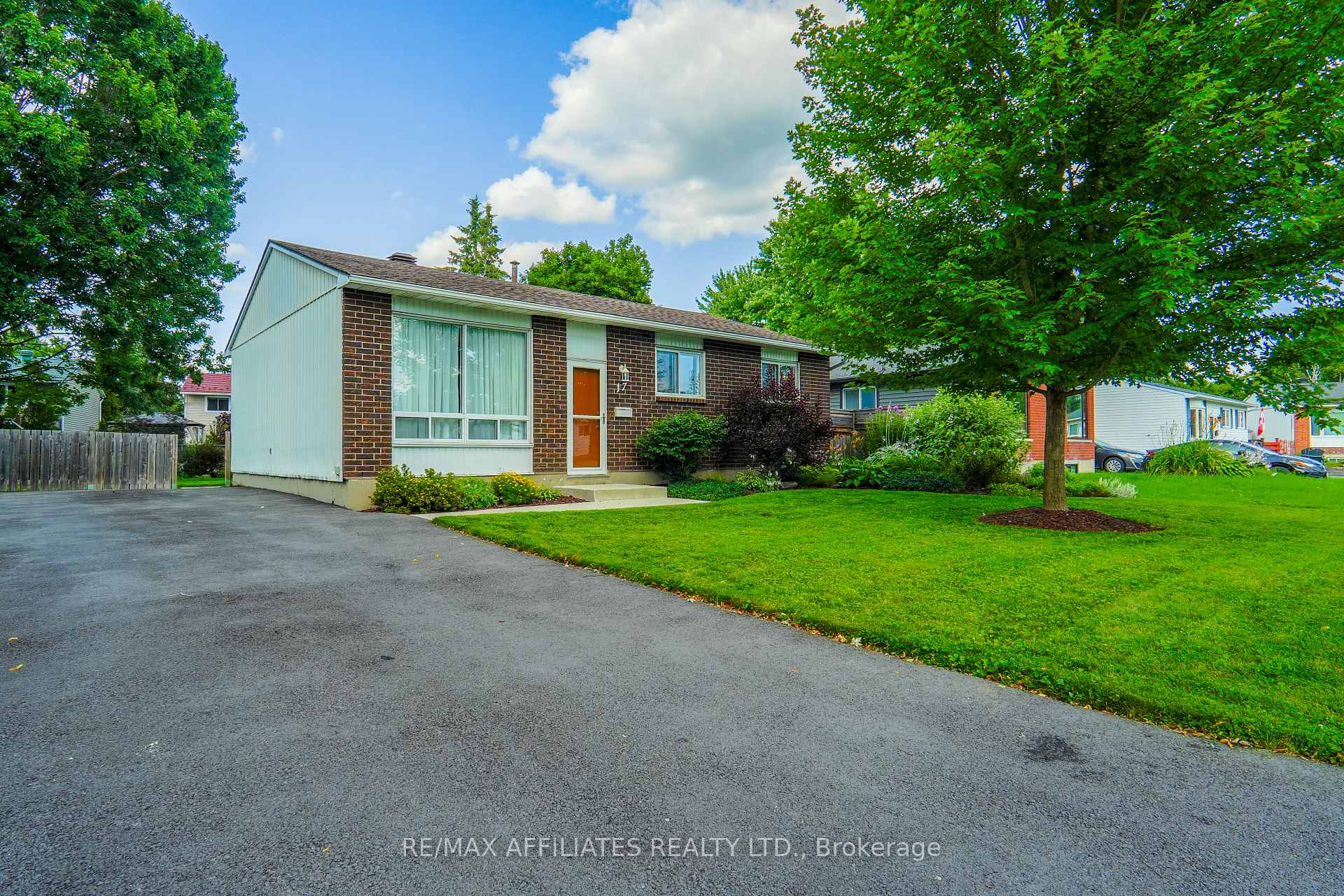 Front of 17 Uxbridge Crescent