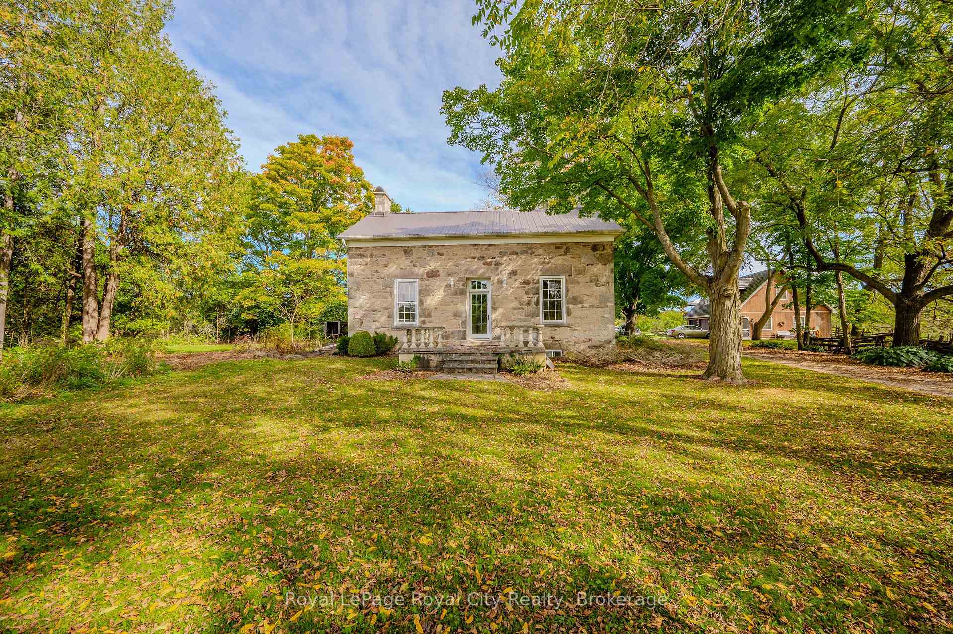 Front of 13265 Nassagaweya Puslinch Townline