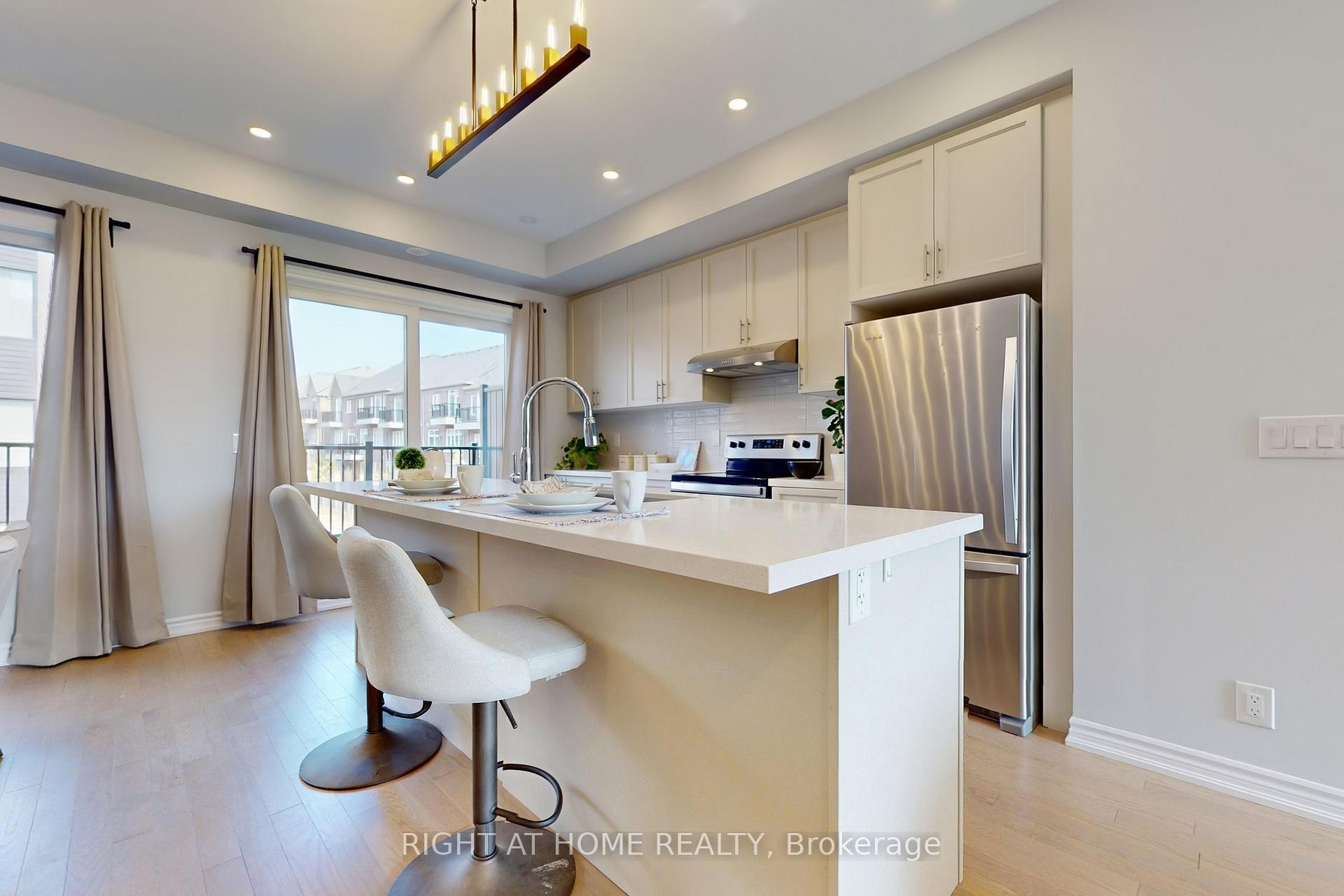 Photo 6 of 99 Yorkton Boulevard, Markham, Angus Glen — HOMEH