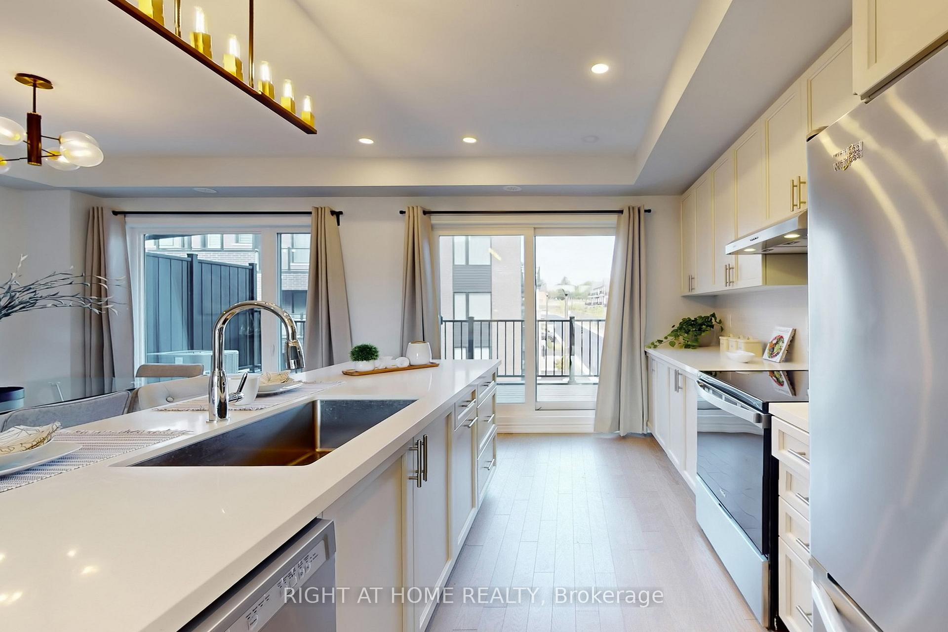 Photo 7 of 99 Yorkton Boulevard, Markham, Angus Glen — HOMEH