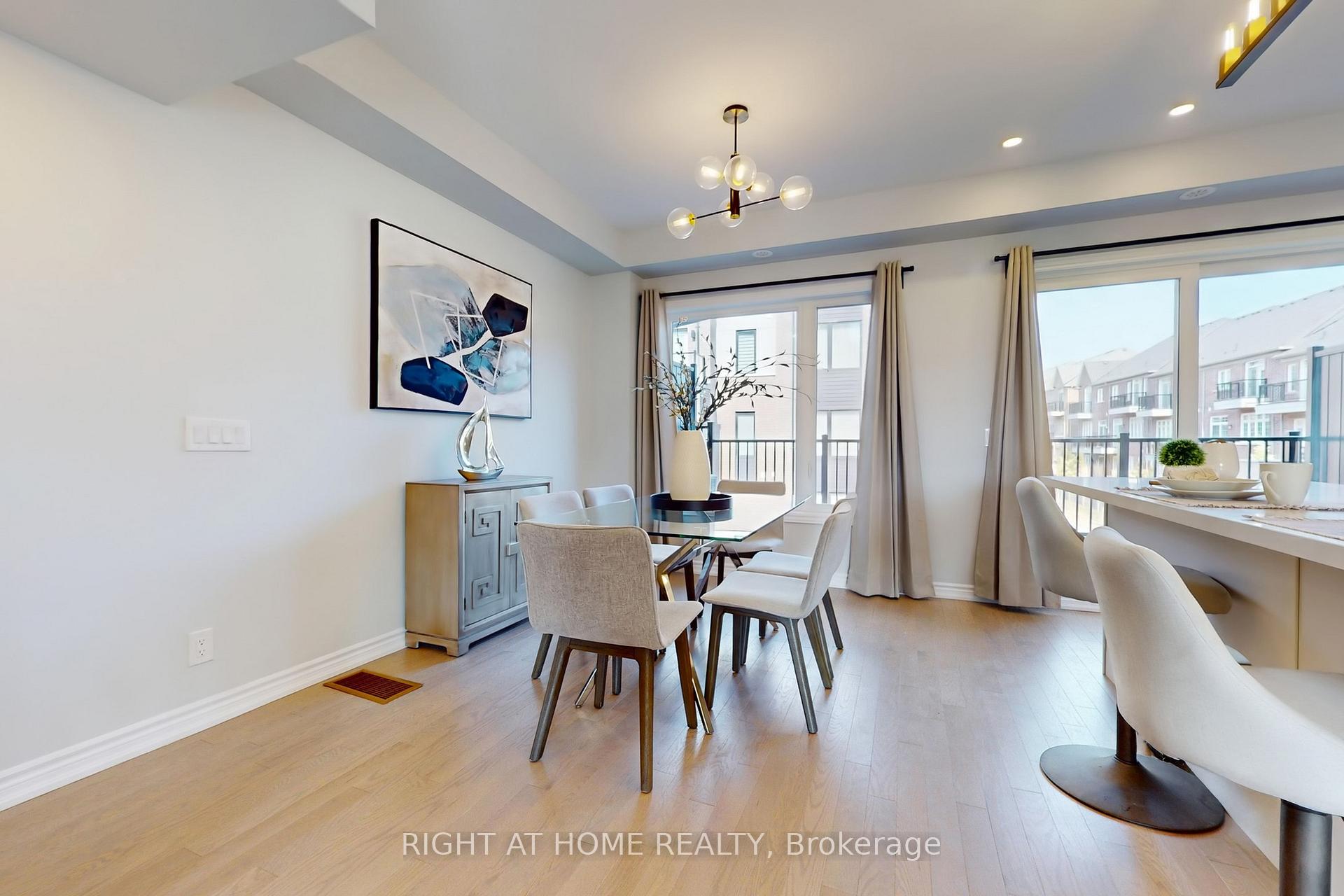 Photo 12 of 99 Yorkton Boulevard, Markham, Angus Glen — HOMEH