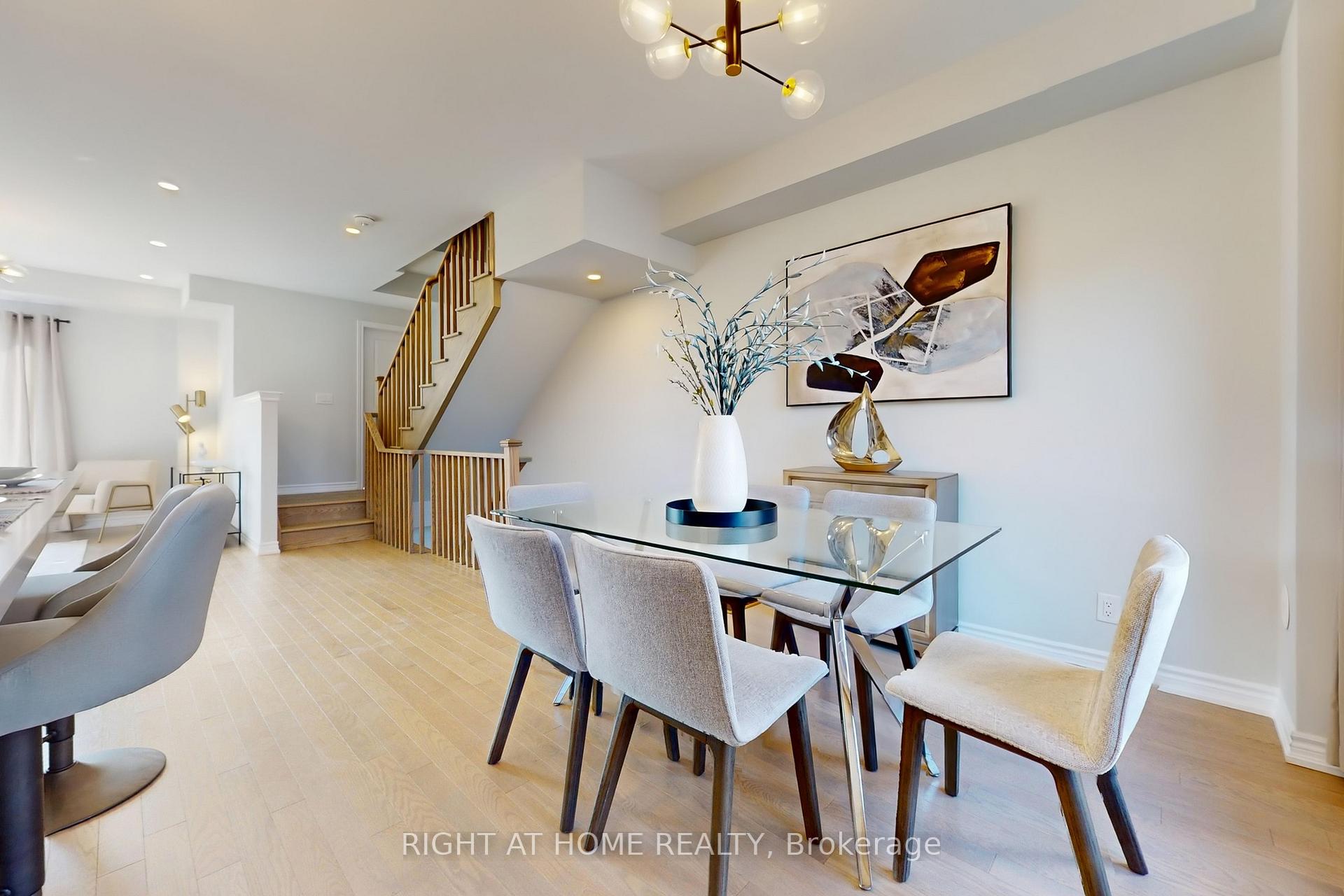 Photo 13 of 99 Yorkton Boulevard, Markham, Angus Glen — HOMEH